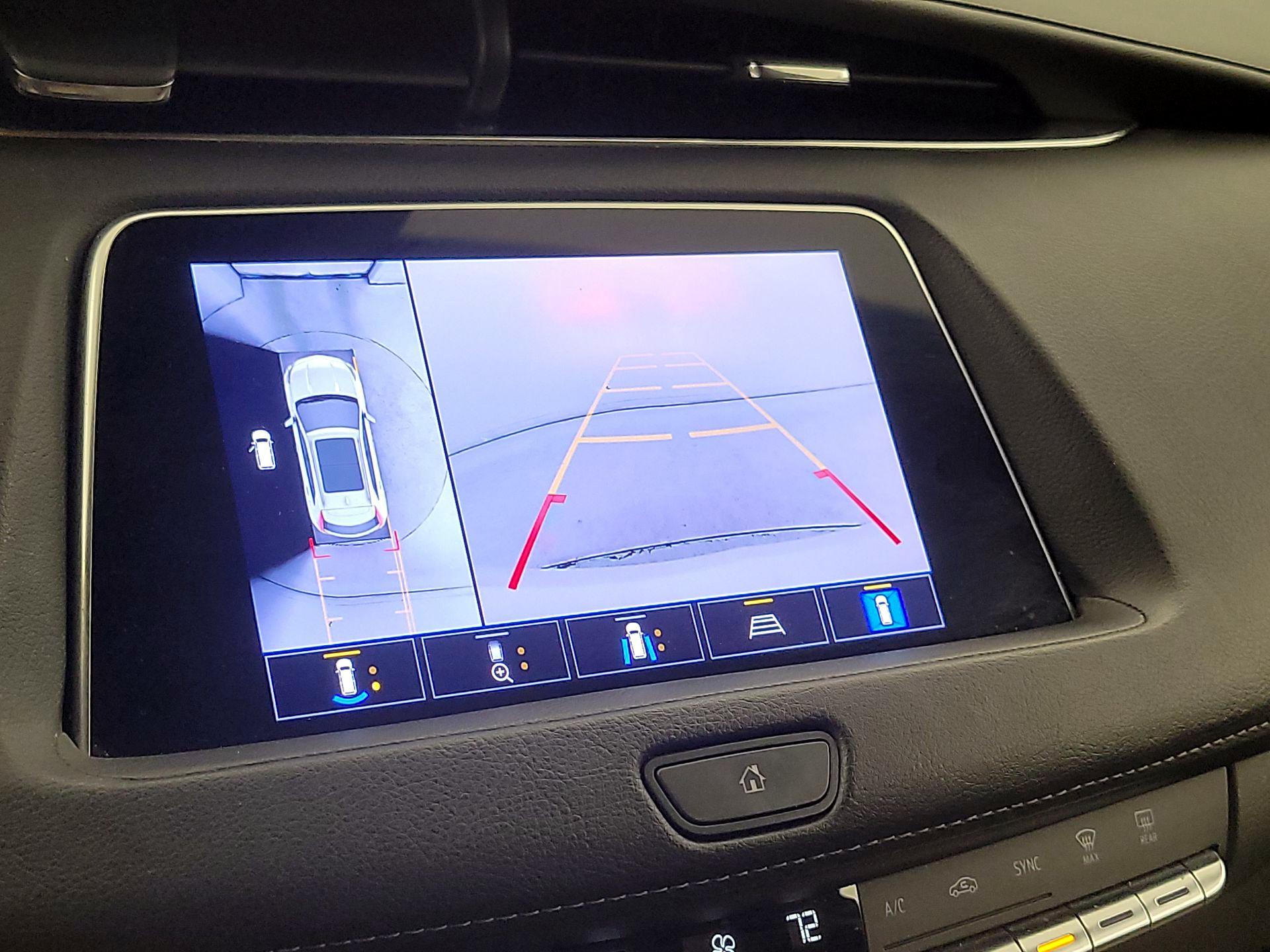 Thumbnail: 2023 Cadillac XT4 - 14