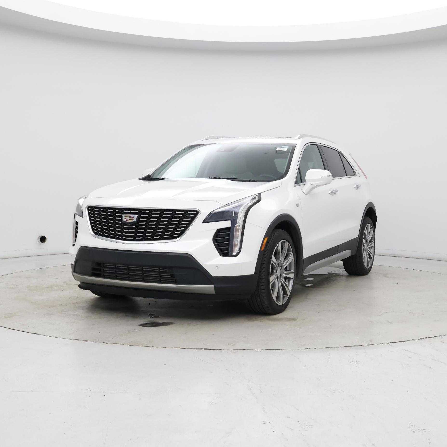 Thumbnail: 2023 Cadillac XT4 - 4