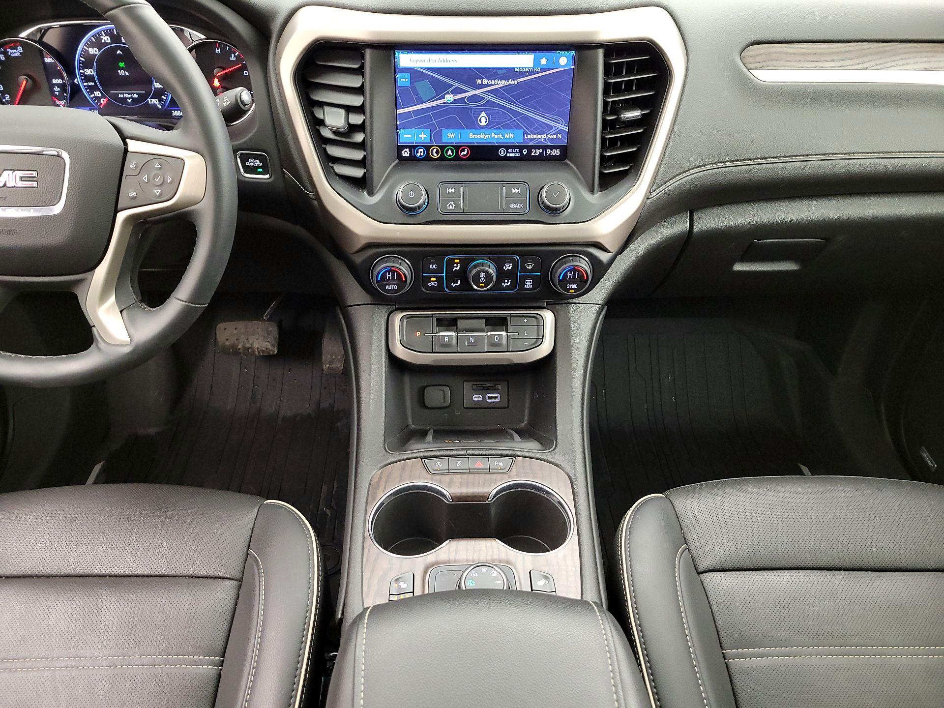 Thumbnail: 2023 GMC Acadia - 18