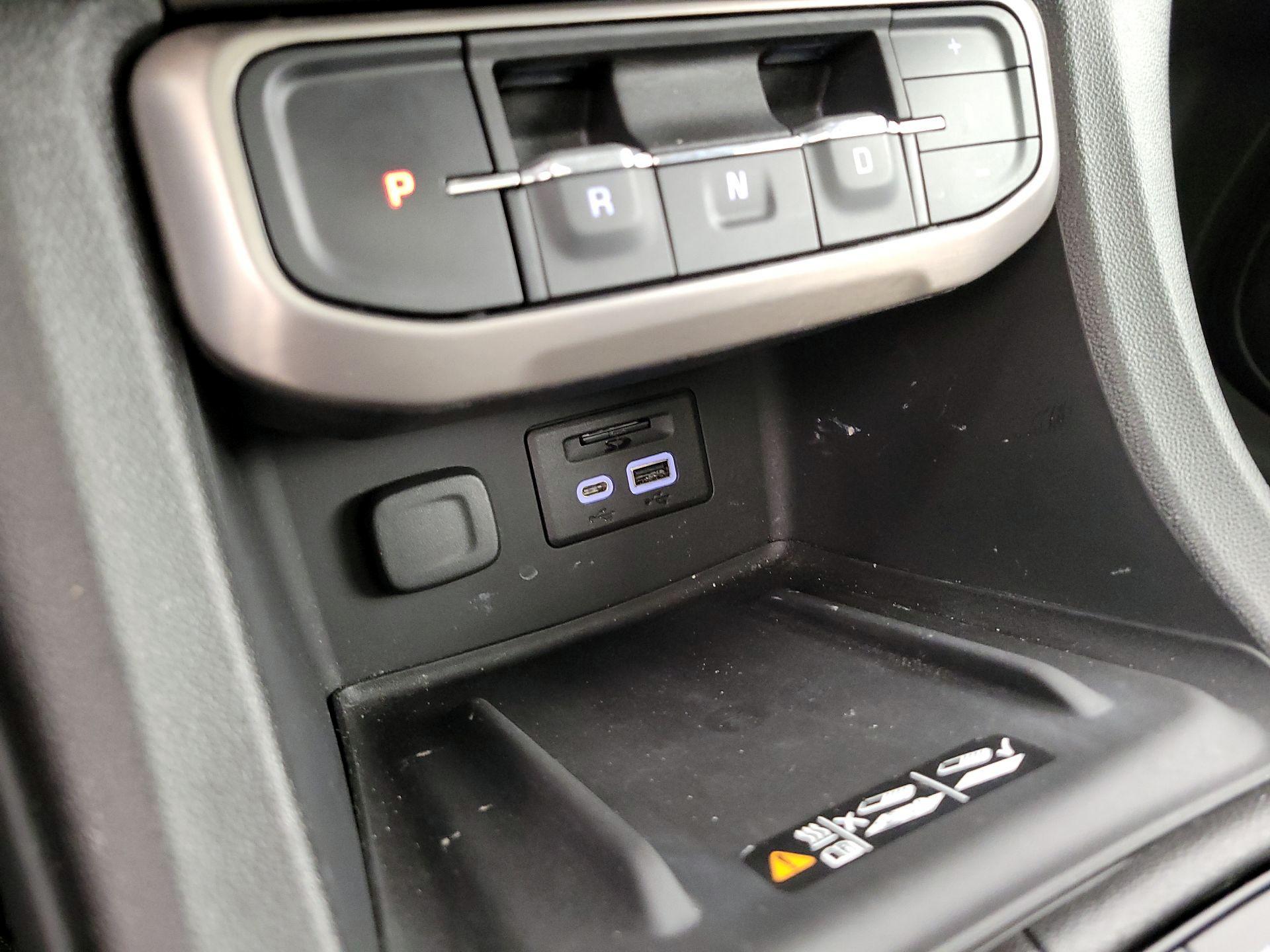 Thumbnail: 2023 GMC Acadia - 19