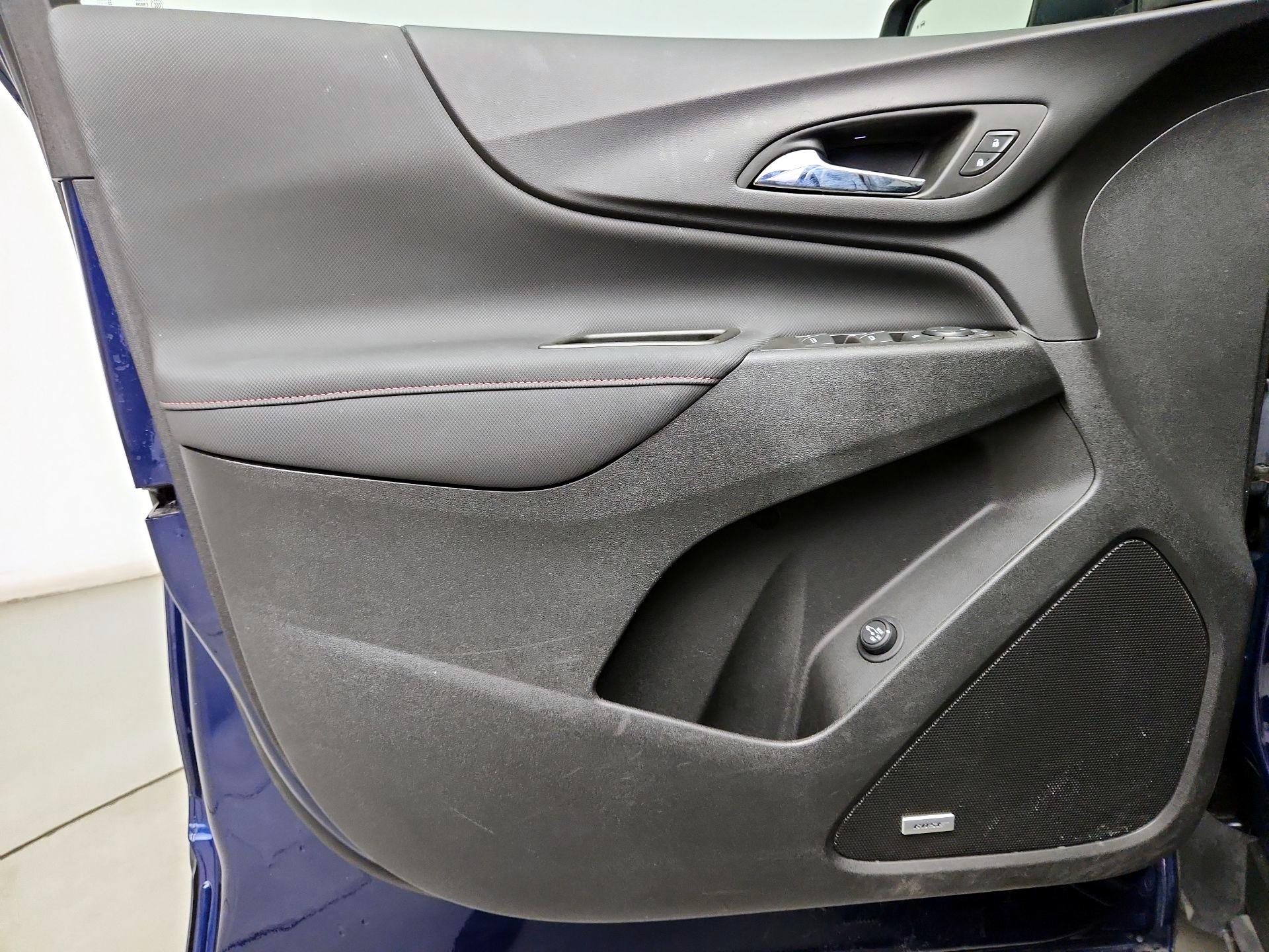 Thumbnail: 2022 Chevrolet Equinox - 12