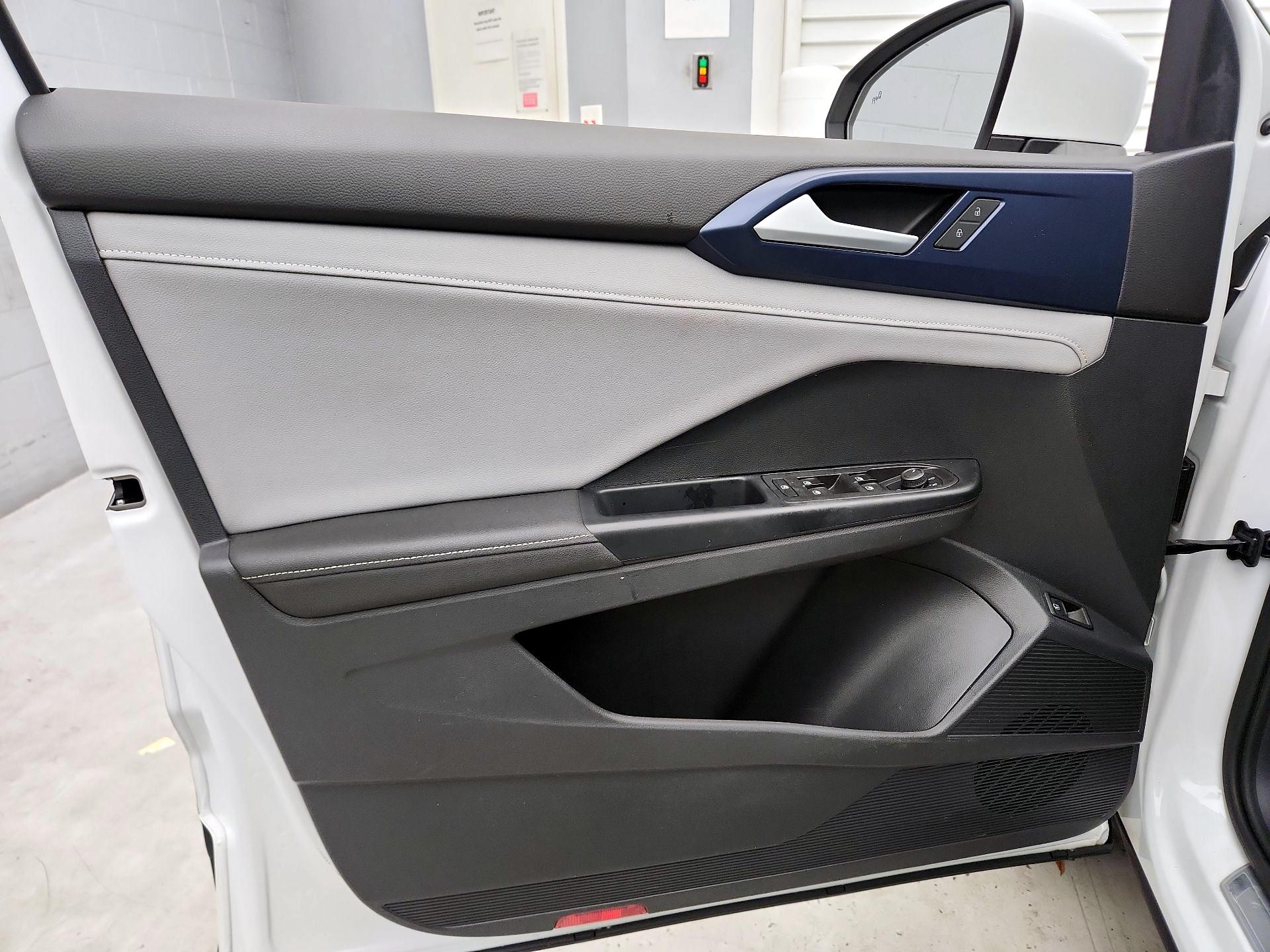 Thumbnail: 2024 Volkswagen Taos - 12