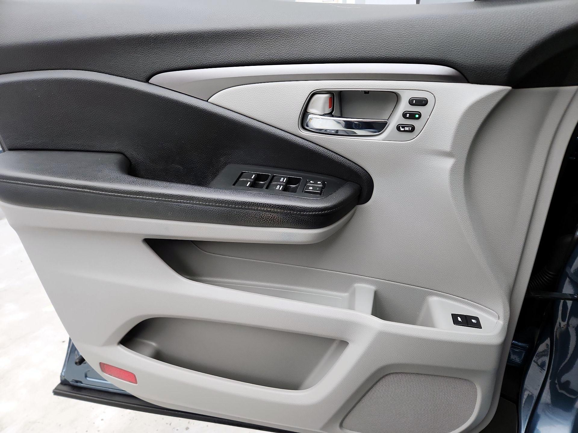 Thumbnail: 2021 Honda Pilot - 12