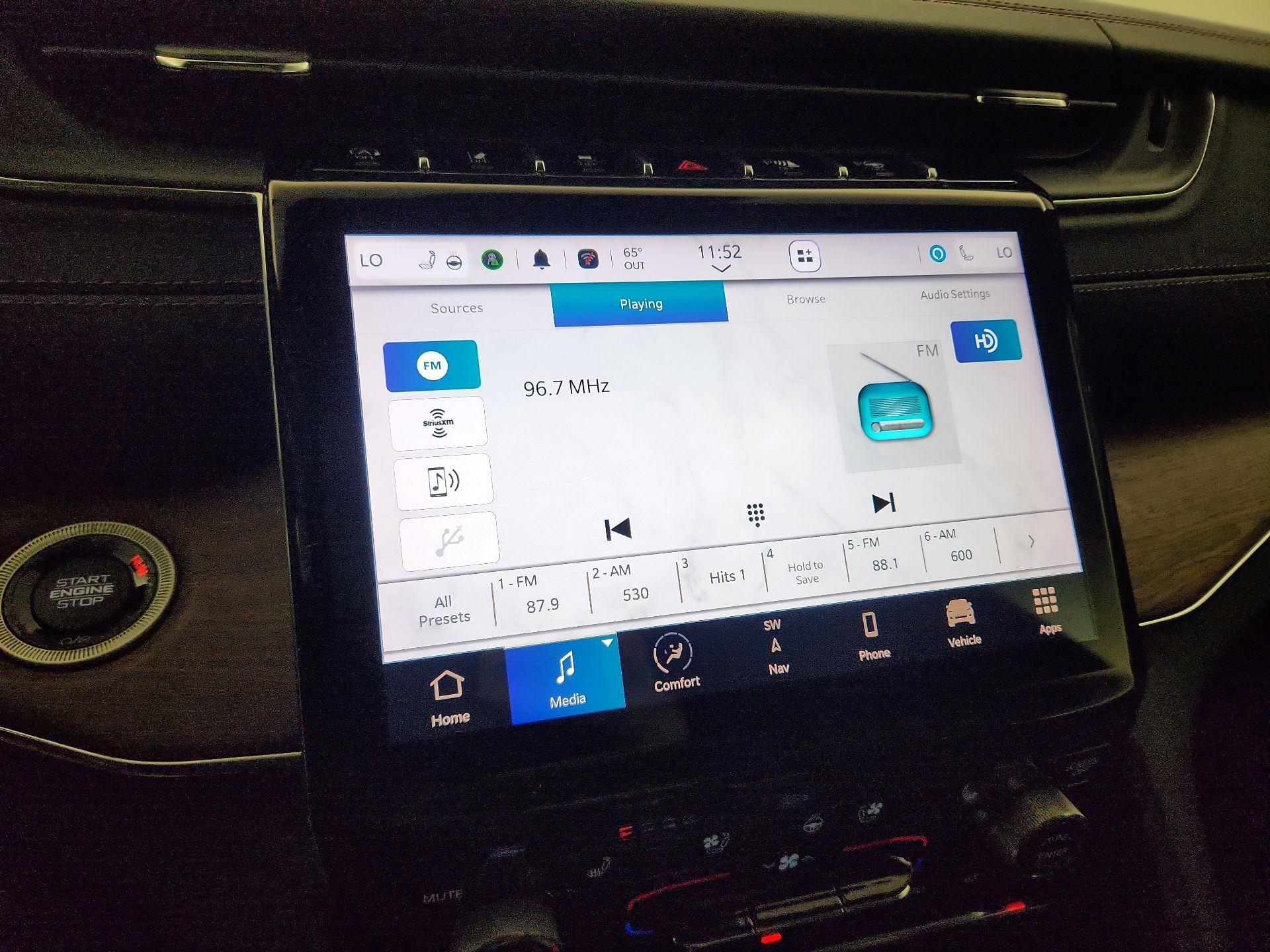 Thumbnail: 2023 Jeep Grand Cherokee - 16