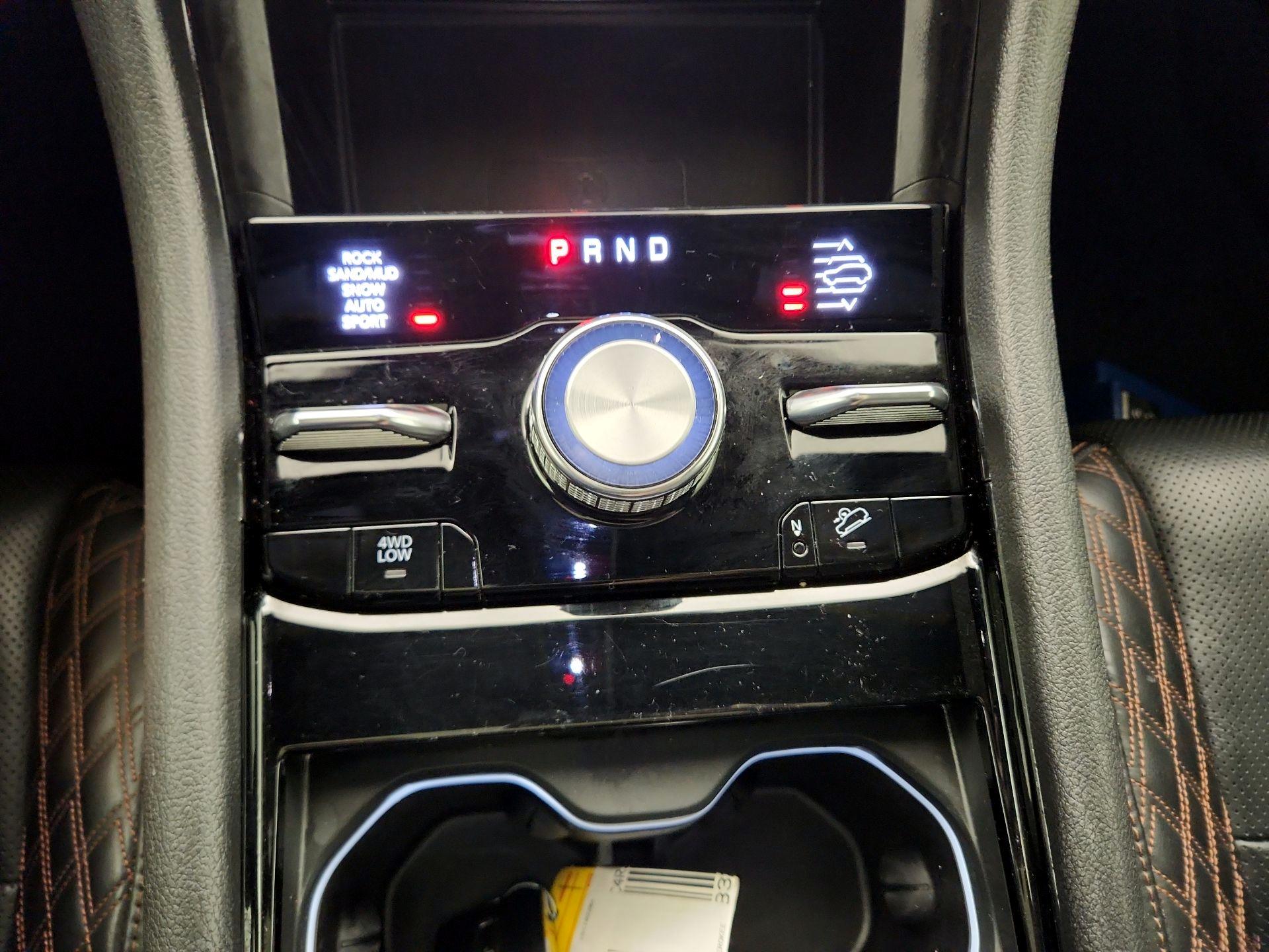 Thumbnail: 2023 Jeep Grand Cherokee - 18