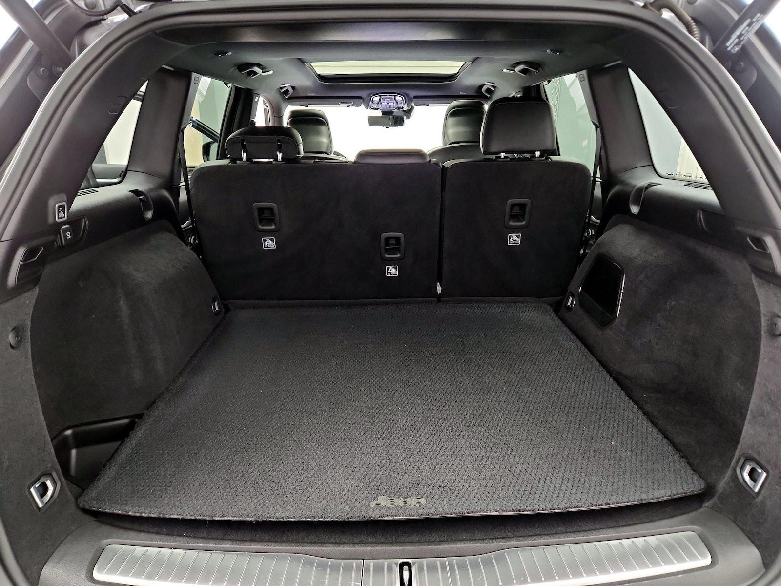 2023 Jeep Grand Cherokee Summit - Photo 23