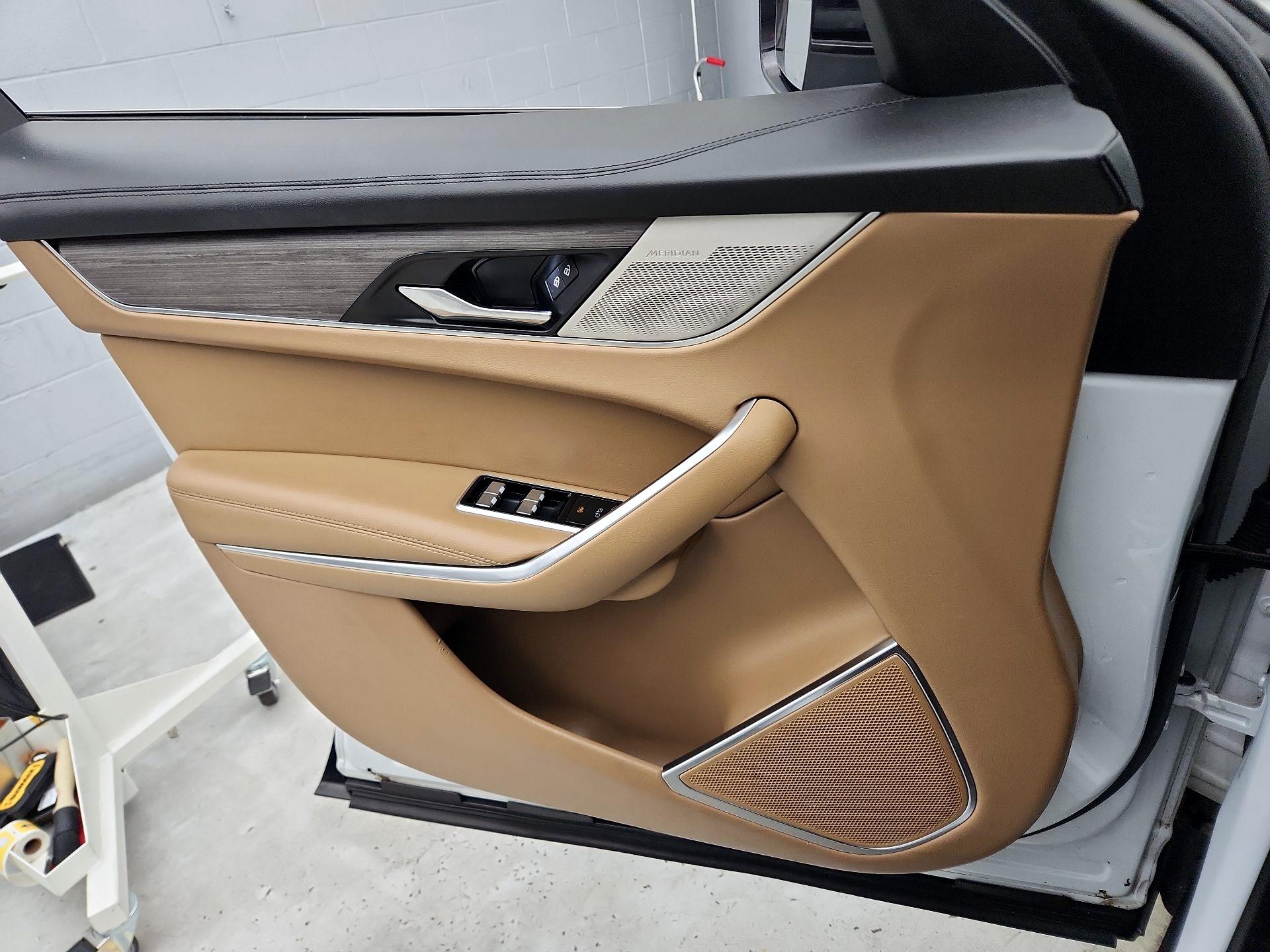 Thumbnail: 2021 Jaguar F-Pace - 12