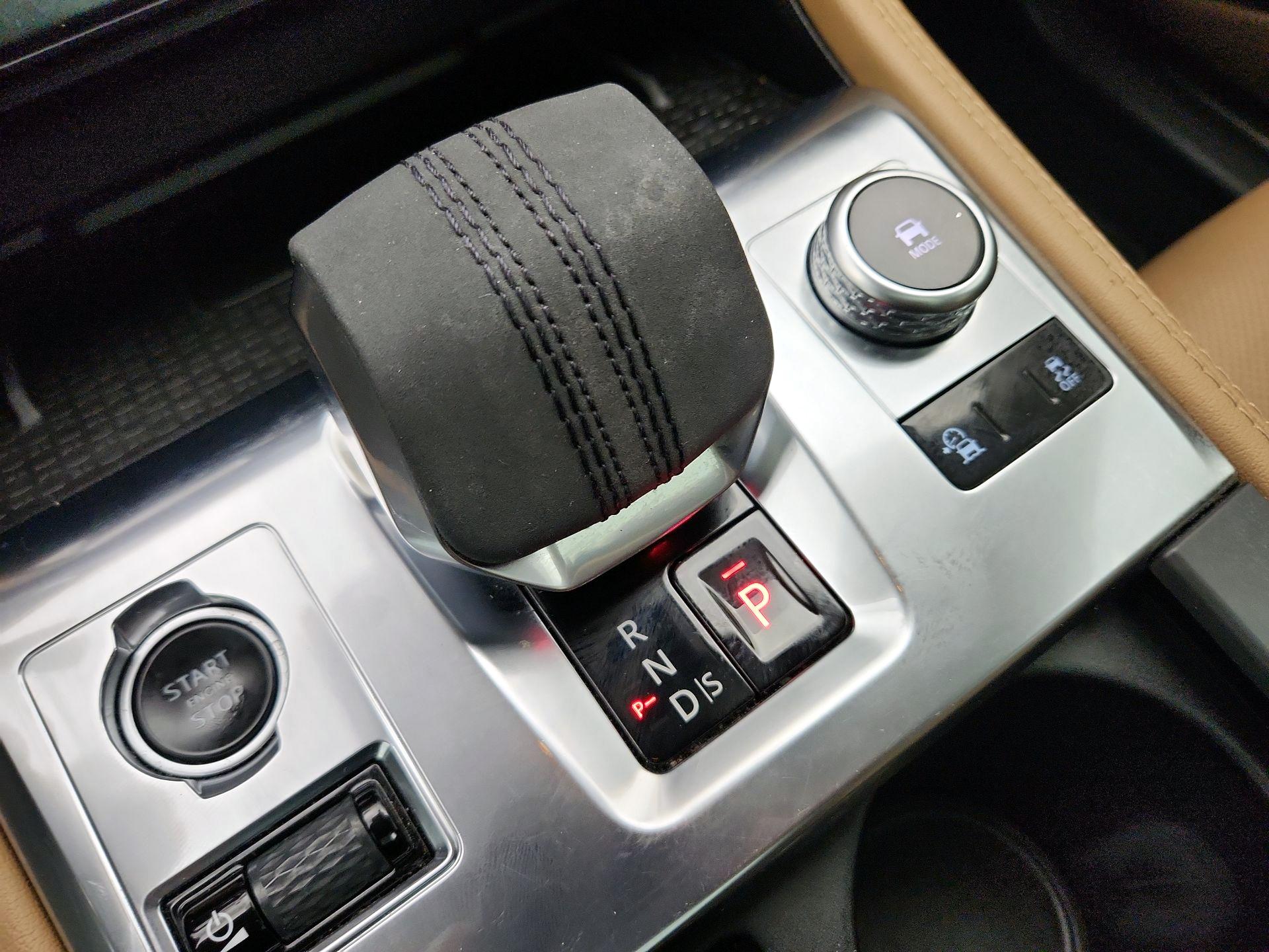 Thumbnail: 2021 Jaguar F-Pace - 18