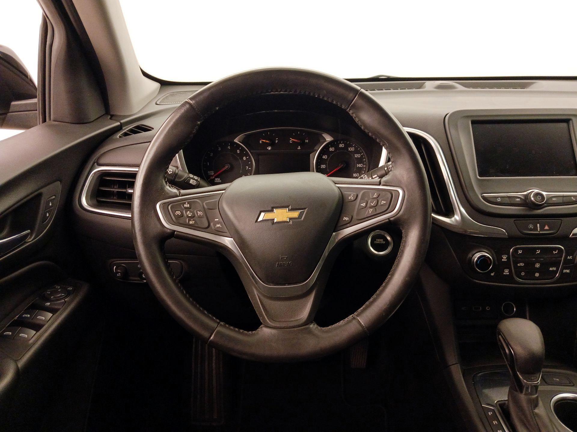 Thumbnail: 2022 Chevrolet Equinox - 10