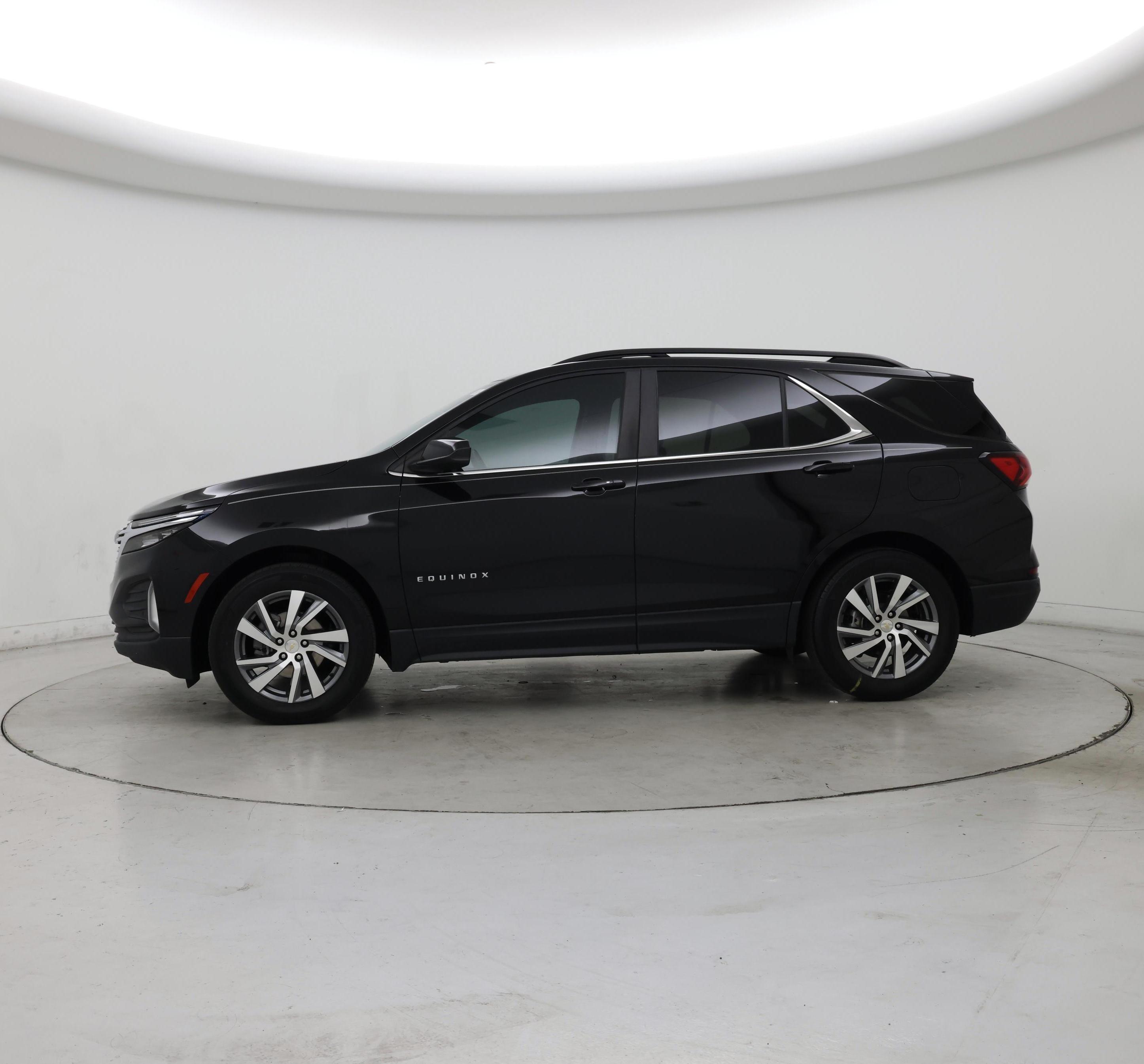 Thumbnail: 2022 Chevrolet Equinox - 3