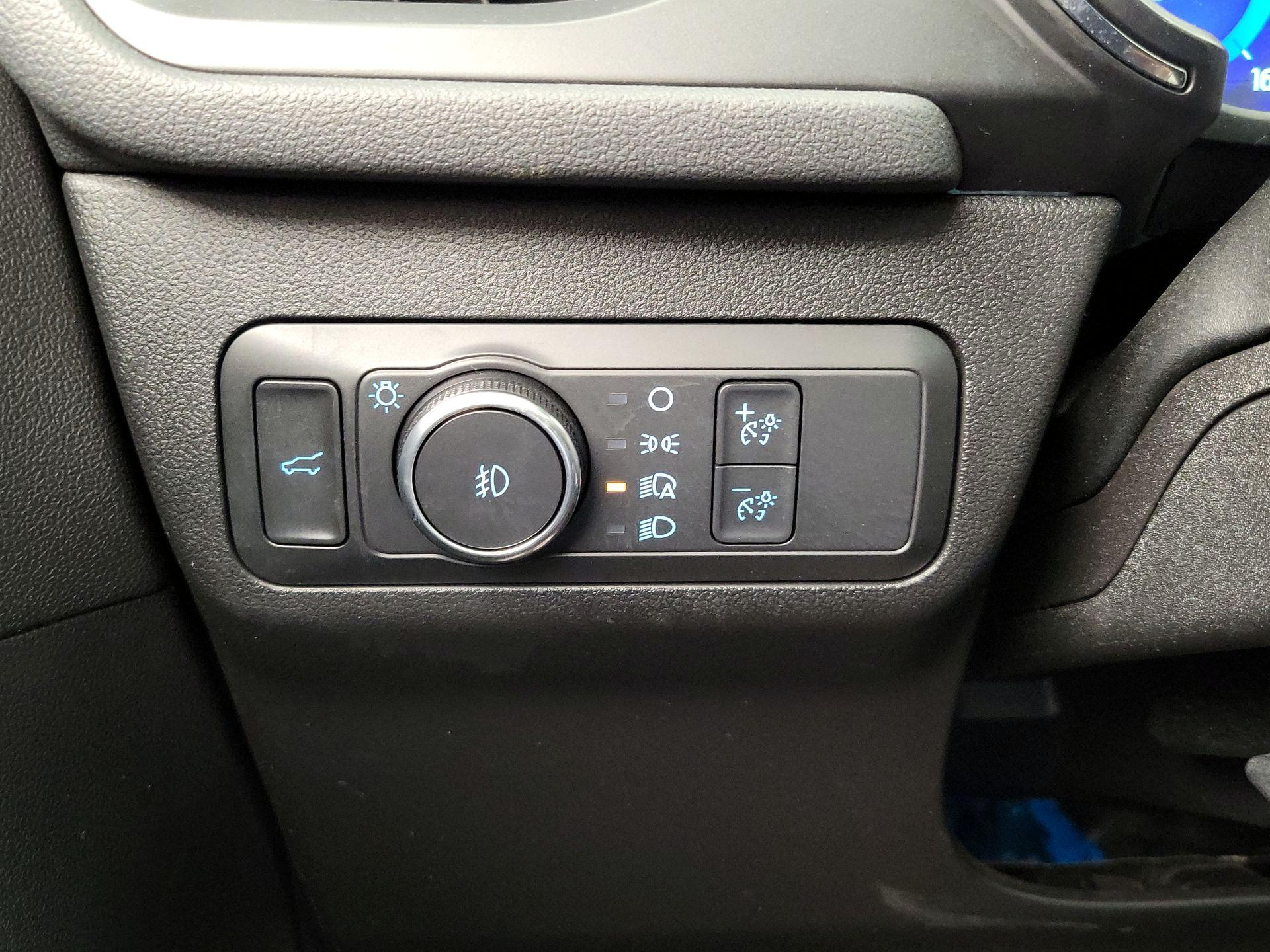 Thumbnail: 2022 Ford Escape - 13