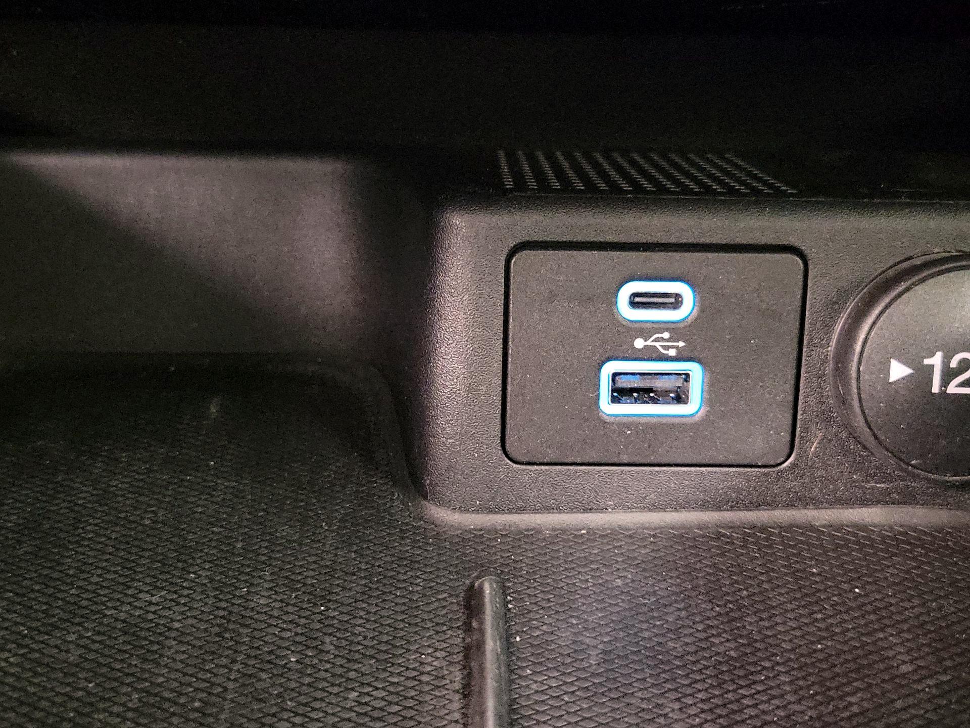 Thumbnail: 2022 Ford Escape - 19