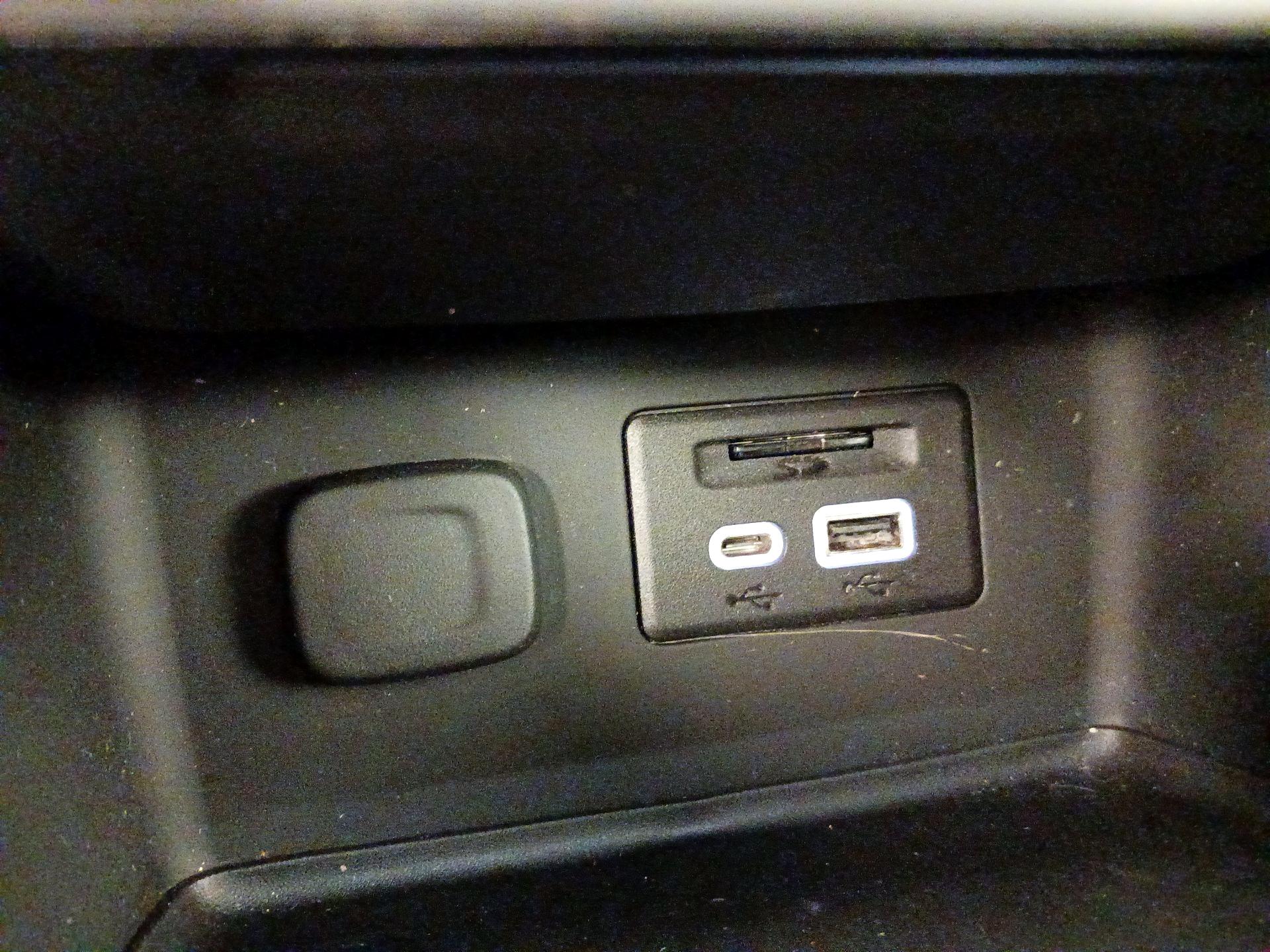 Thumbnail: 2023 GMC Acadia - 18