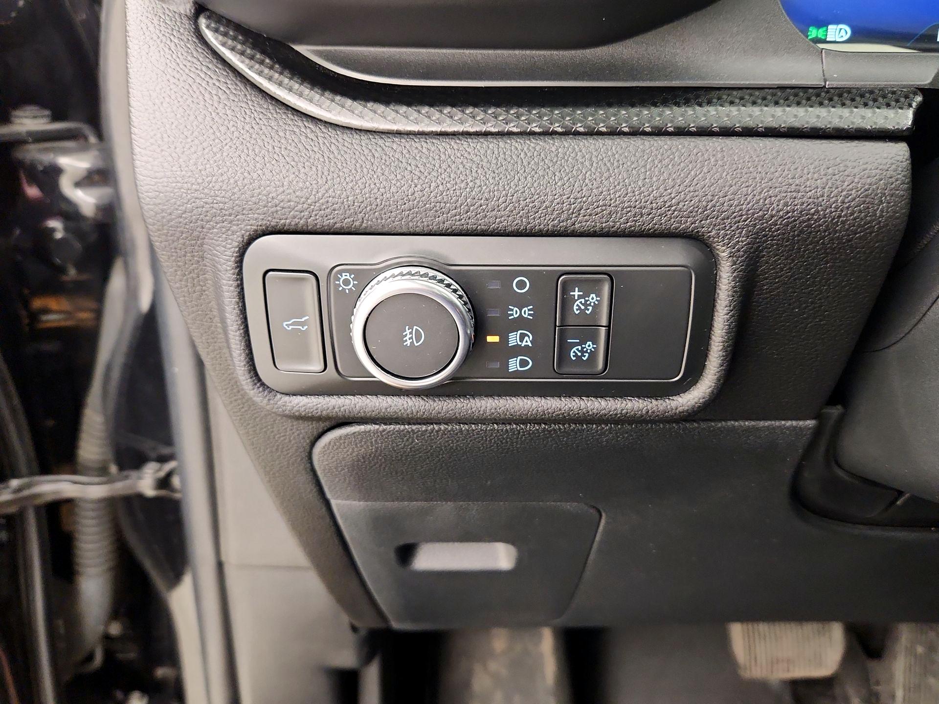 Thumbnail: 2022 Ford Explorer - 13