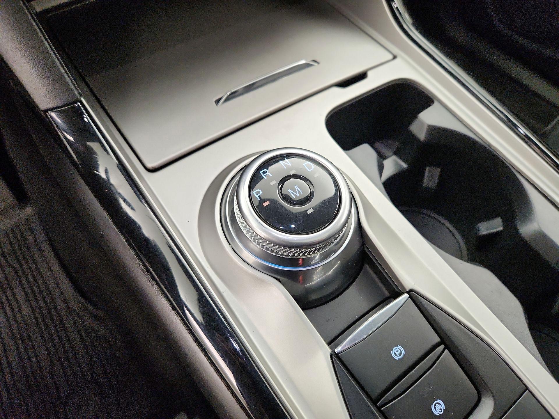 Thumbnail: 2022 Ford Explorer - 18