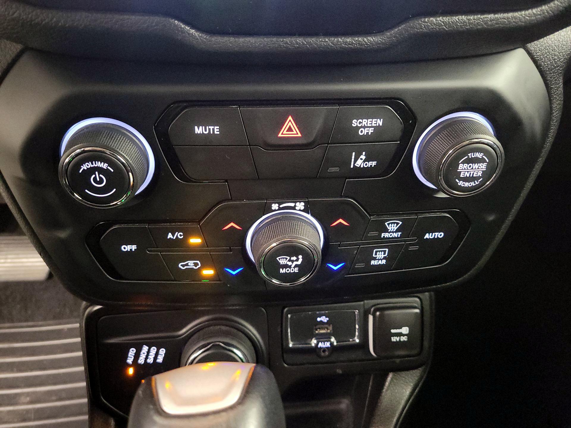 Thumbnail: 2023 Jeep Renegade - 17