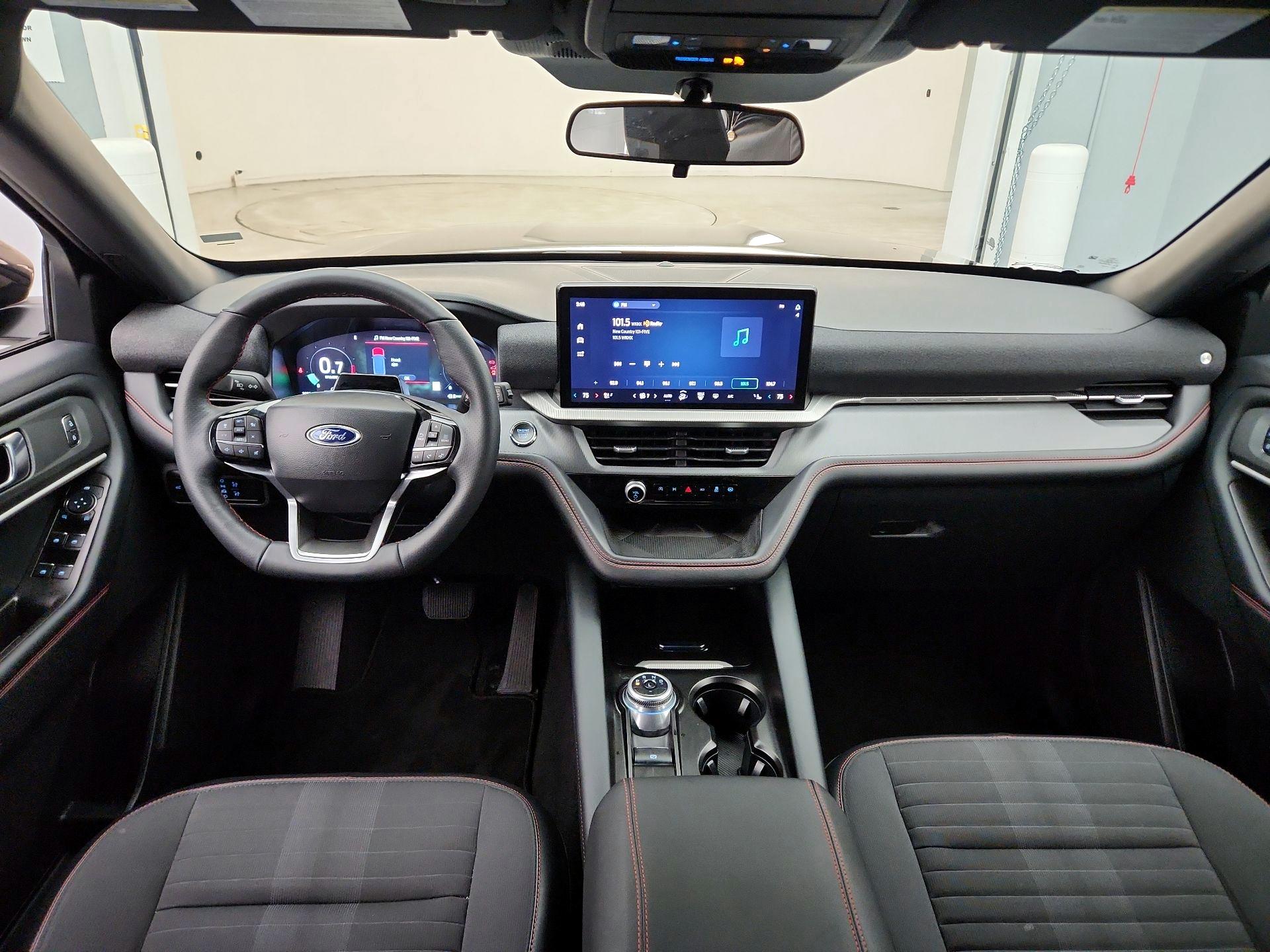 Thumbnail: 2025 Ford Explorer - 9