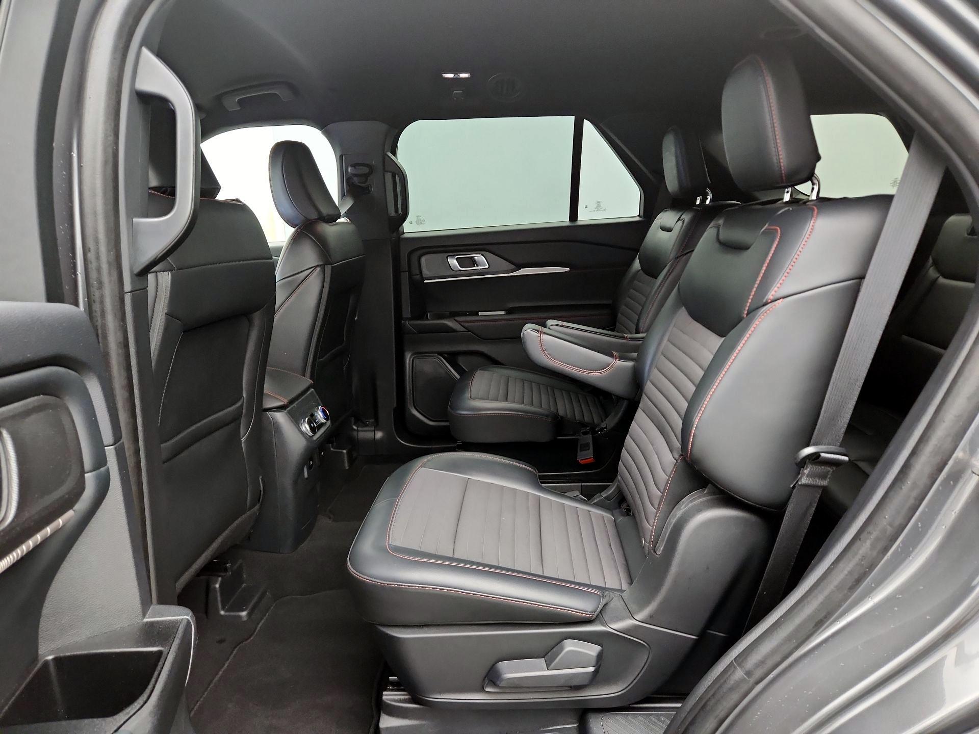 Thumbnail: 2025 Ford Explorer - 20