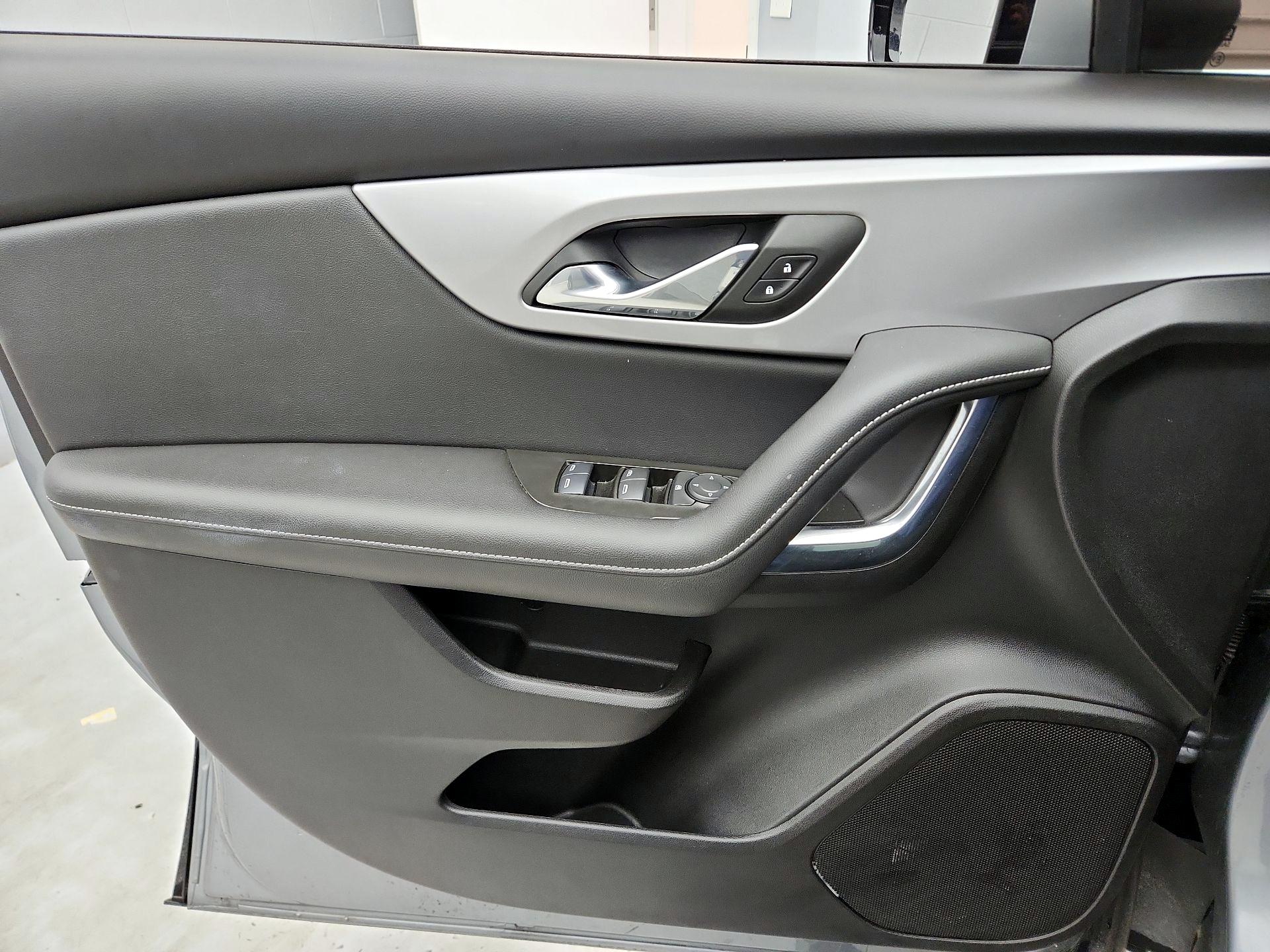 Thumbnail: 2025 Chevrolet Blazer - 12