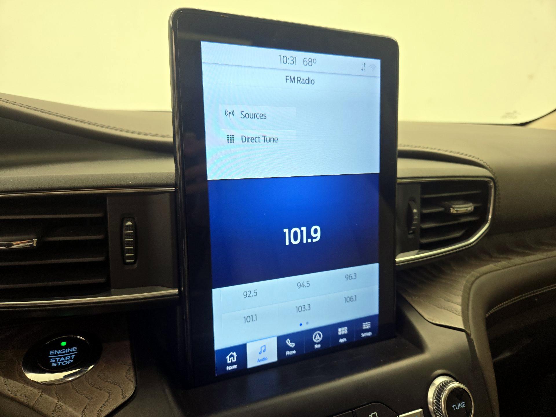 Thumbnail: 2020 Ford Explorer - 16