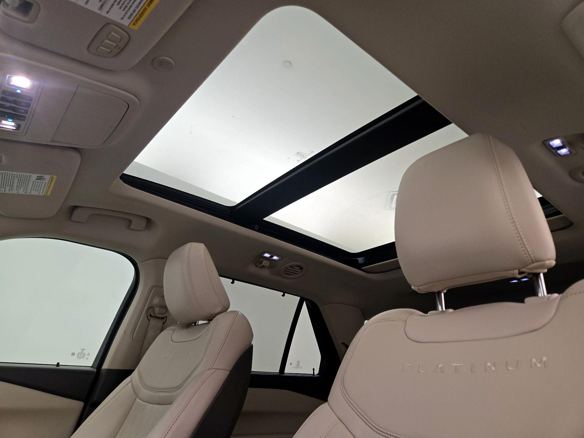 Thumbnail: 2020 Ford Explorer - 20