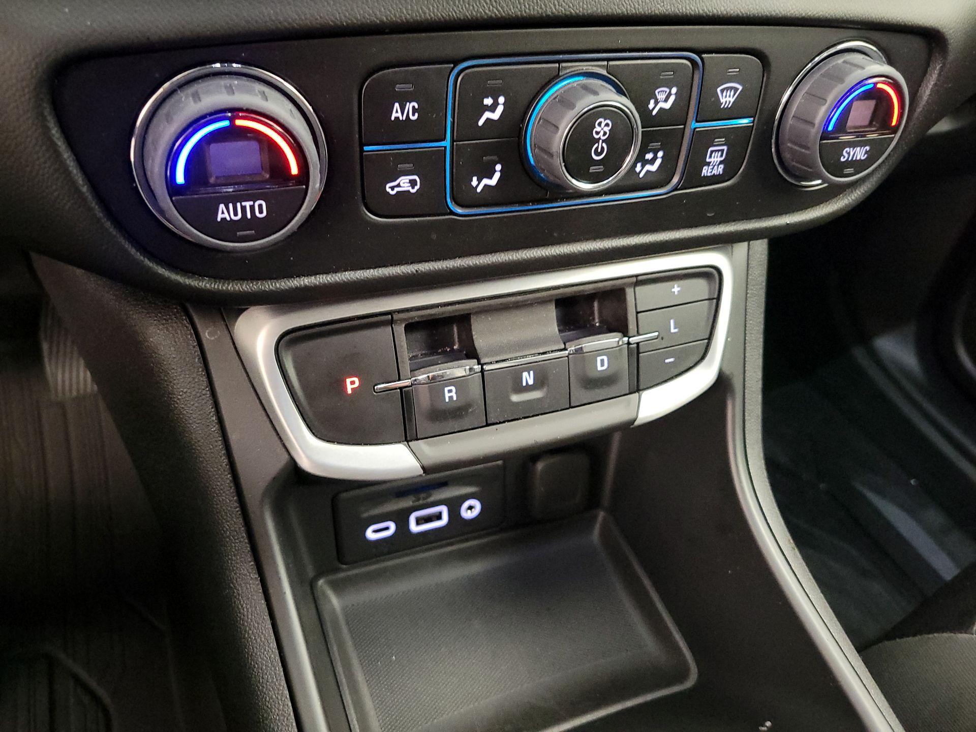 Thumbnail: 2023 GMC Terrain - 16