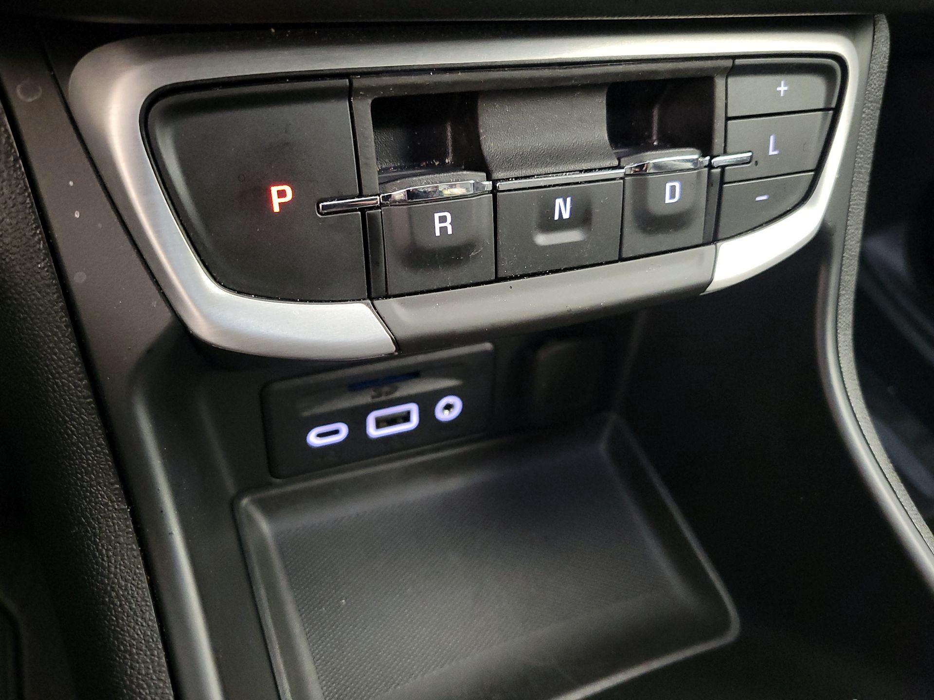 Thumbnail: 2023 GMC Terrain - 17