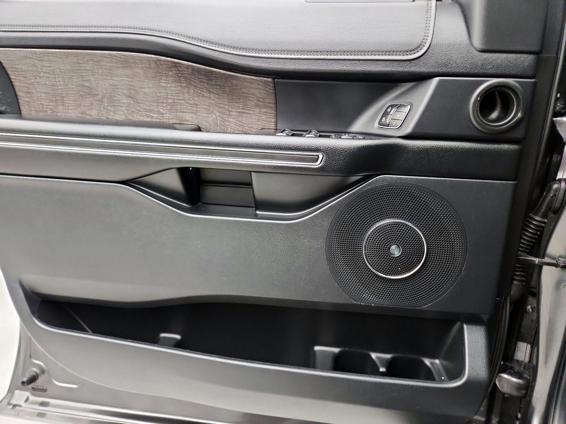 Thumbnail: 2021 Ford Expedition - 12