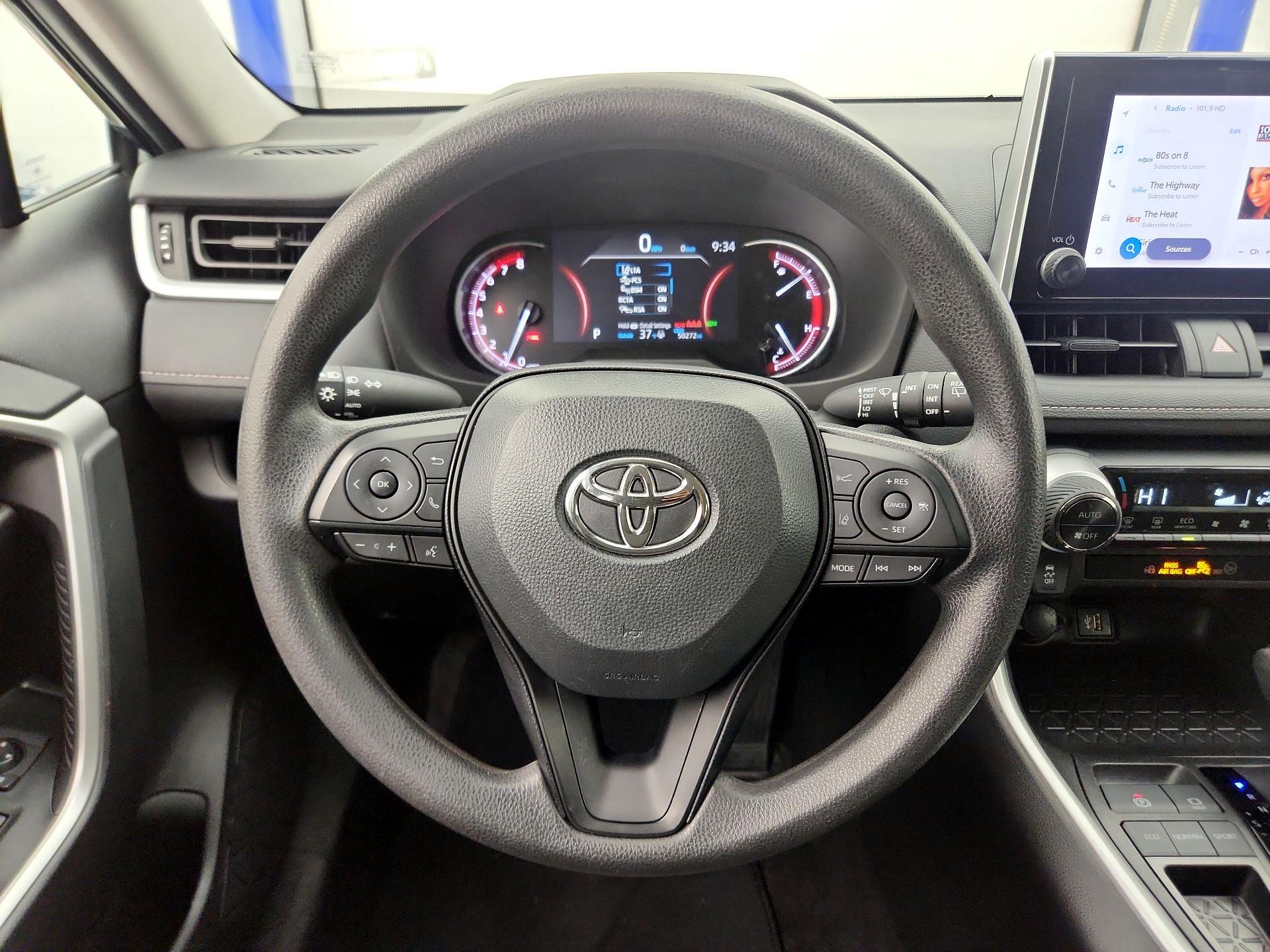 Thumbnail: 2024 Toyota RAV4 - 10