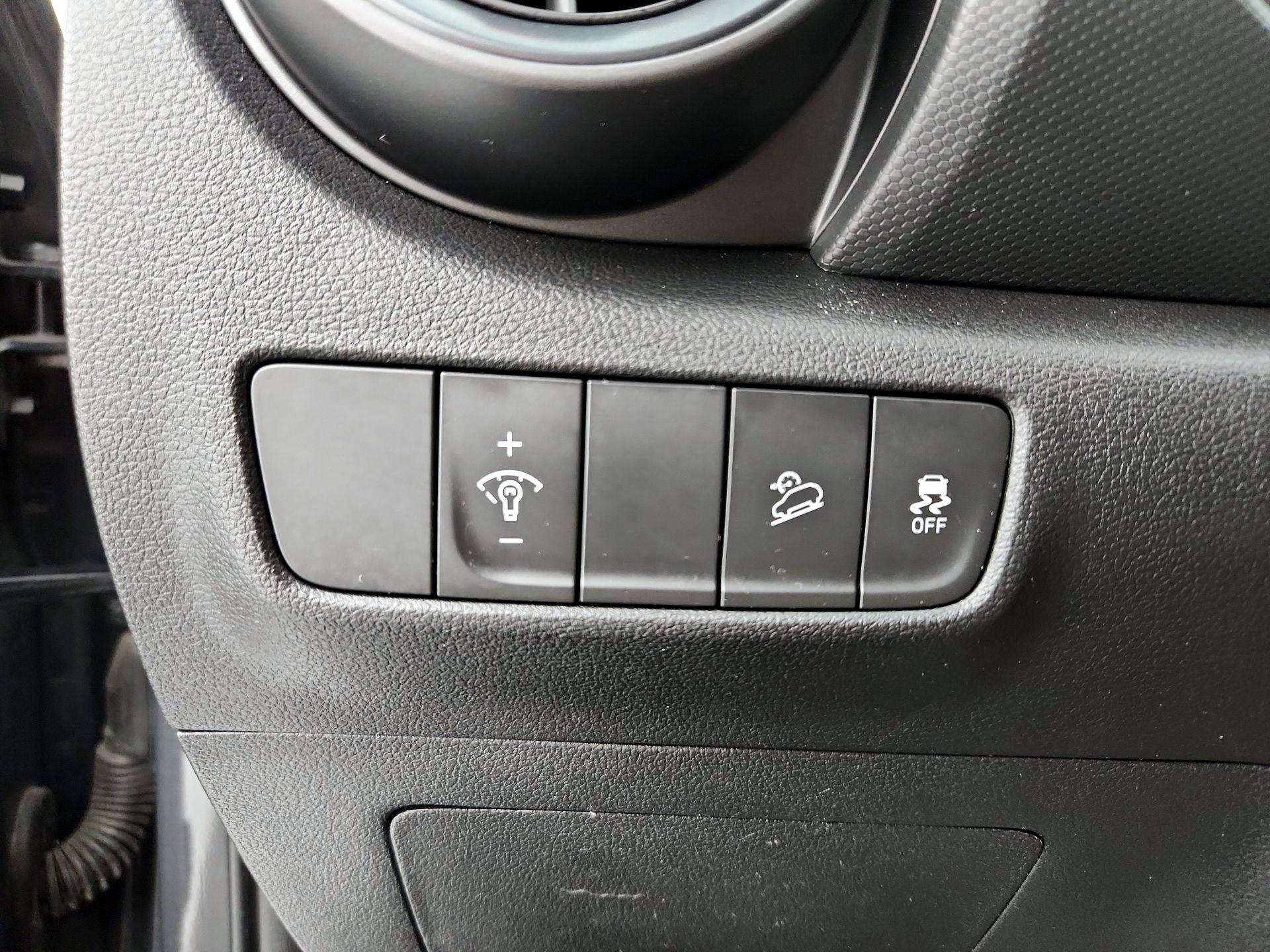 Thumbnail: 2023 Hyundai Kona - 13