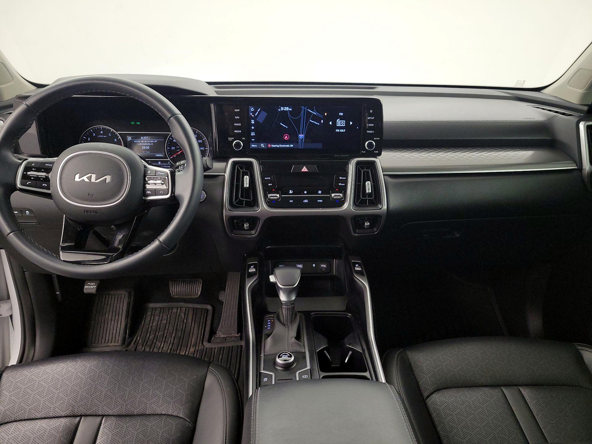 Thumbnail: 2023 Kia Sorento - 9