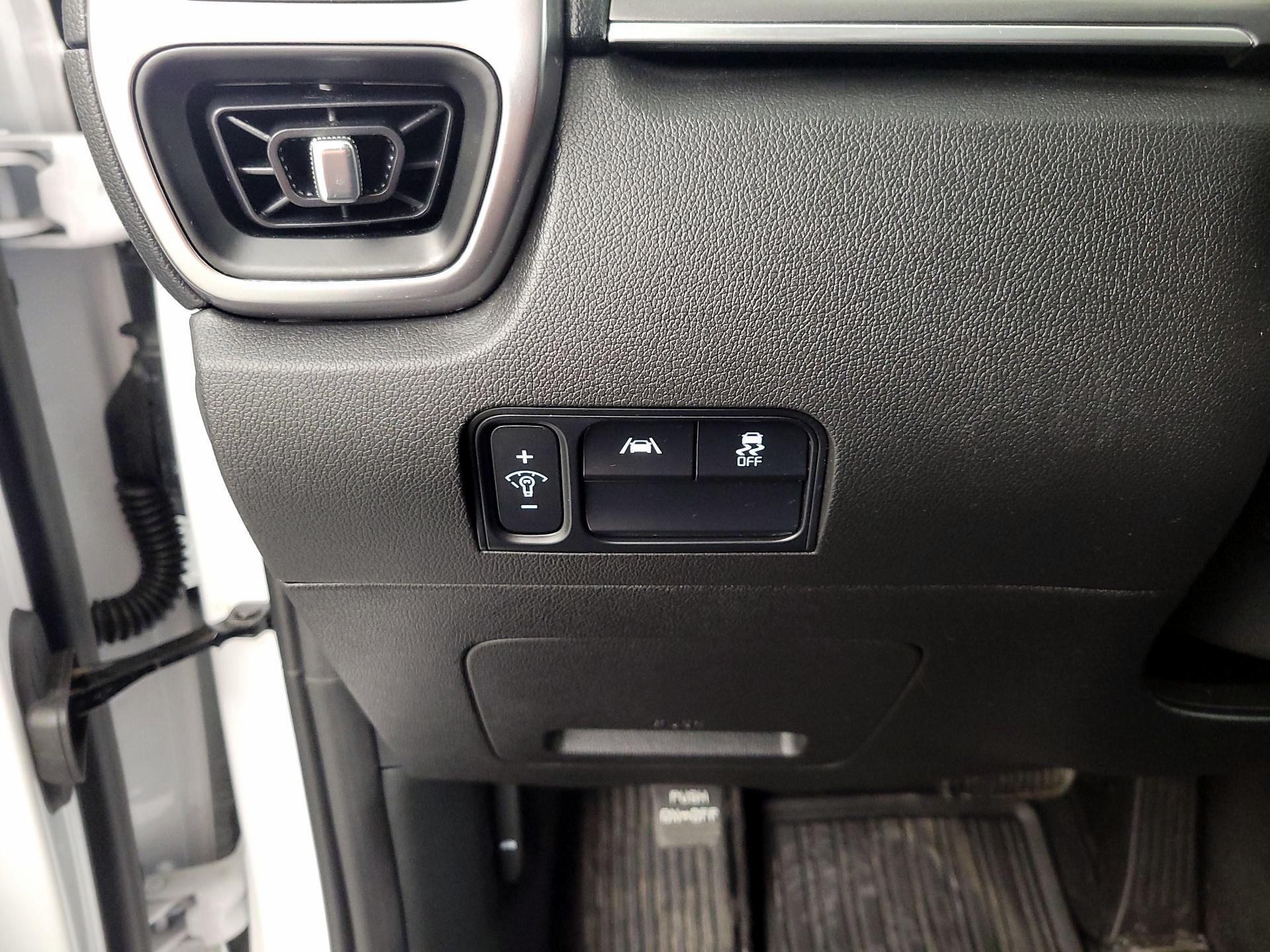 Thumbnail: 2023 Kia Sorento - 13