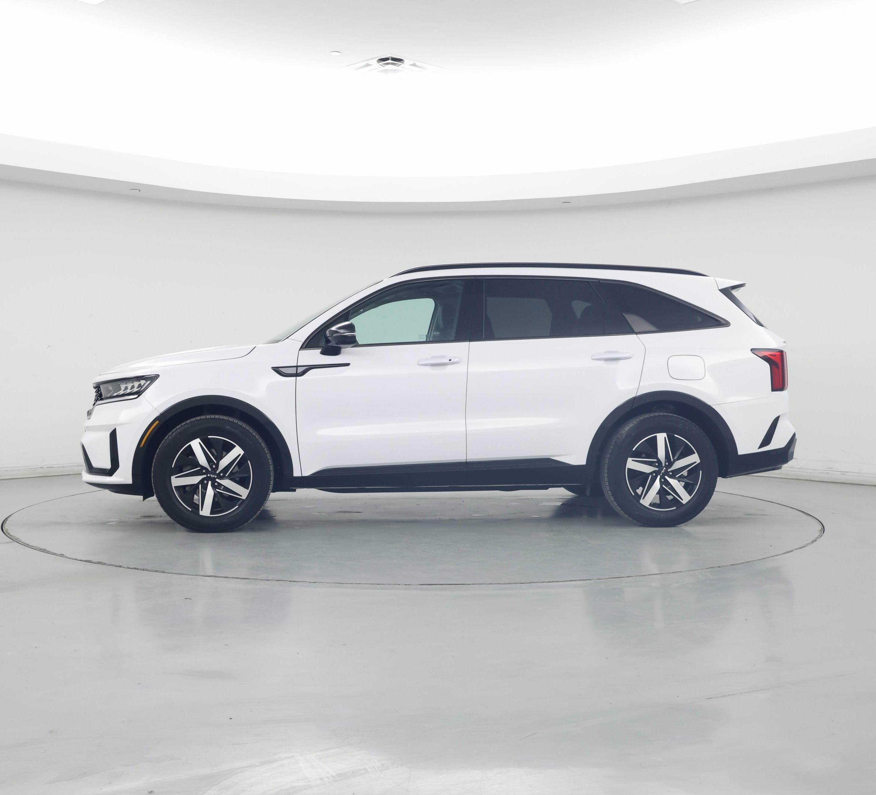 Thumbnail: 2023 Kia Sorento - 3