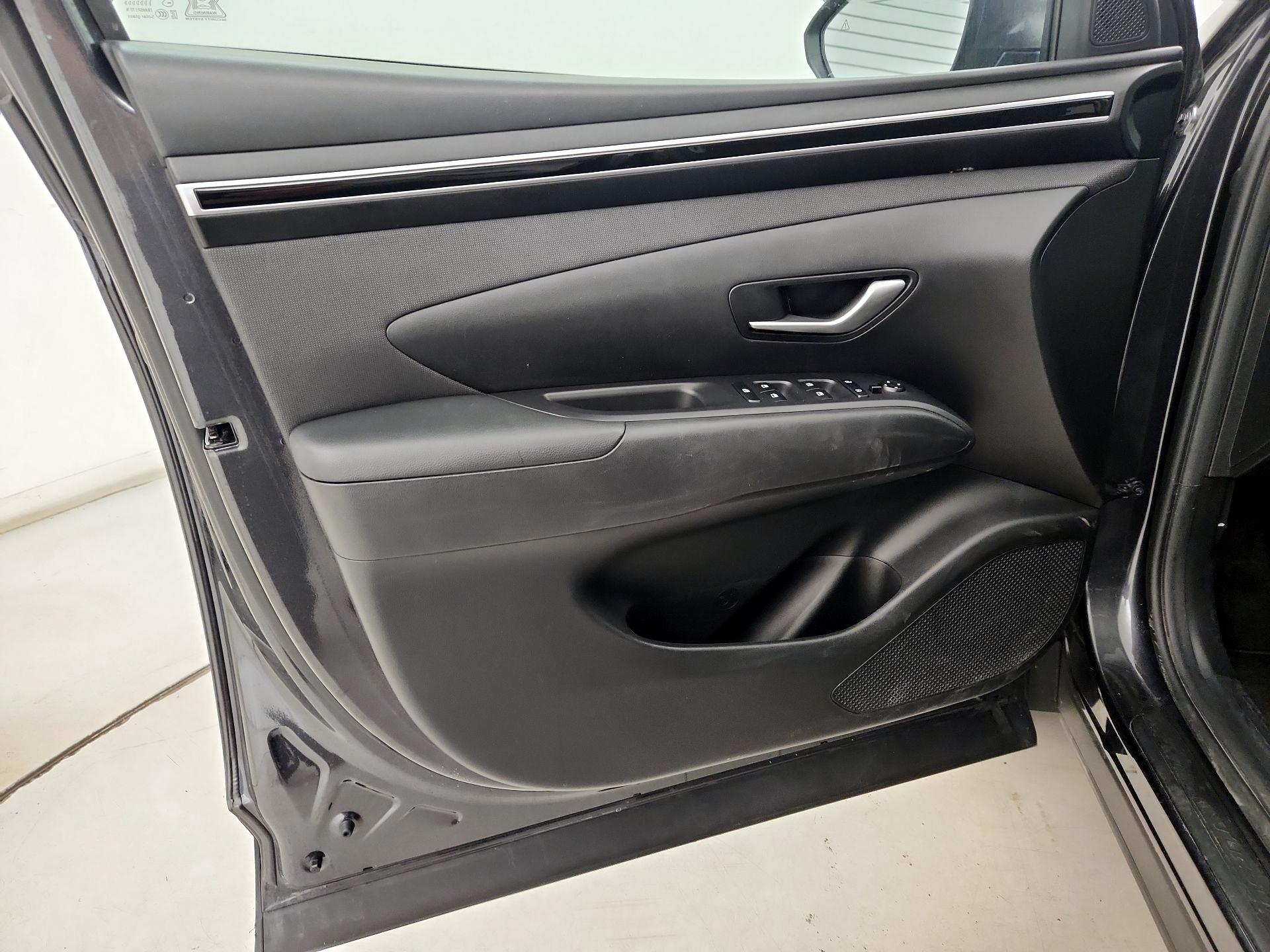 Thumbnail: 2023 Hyundai Tucson - 12