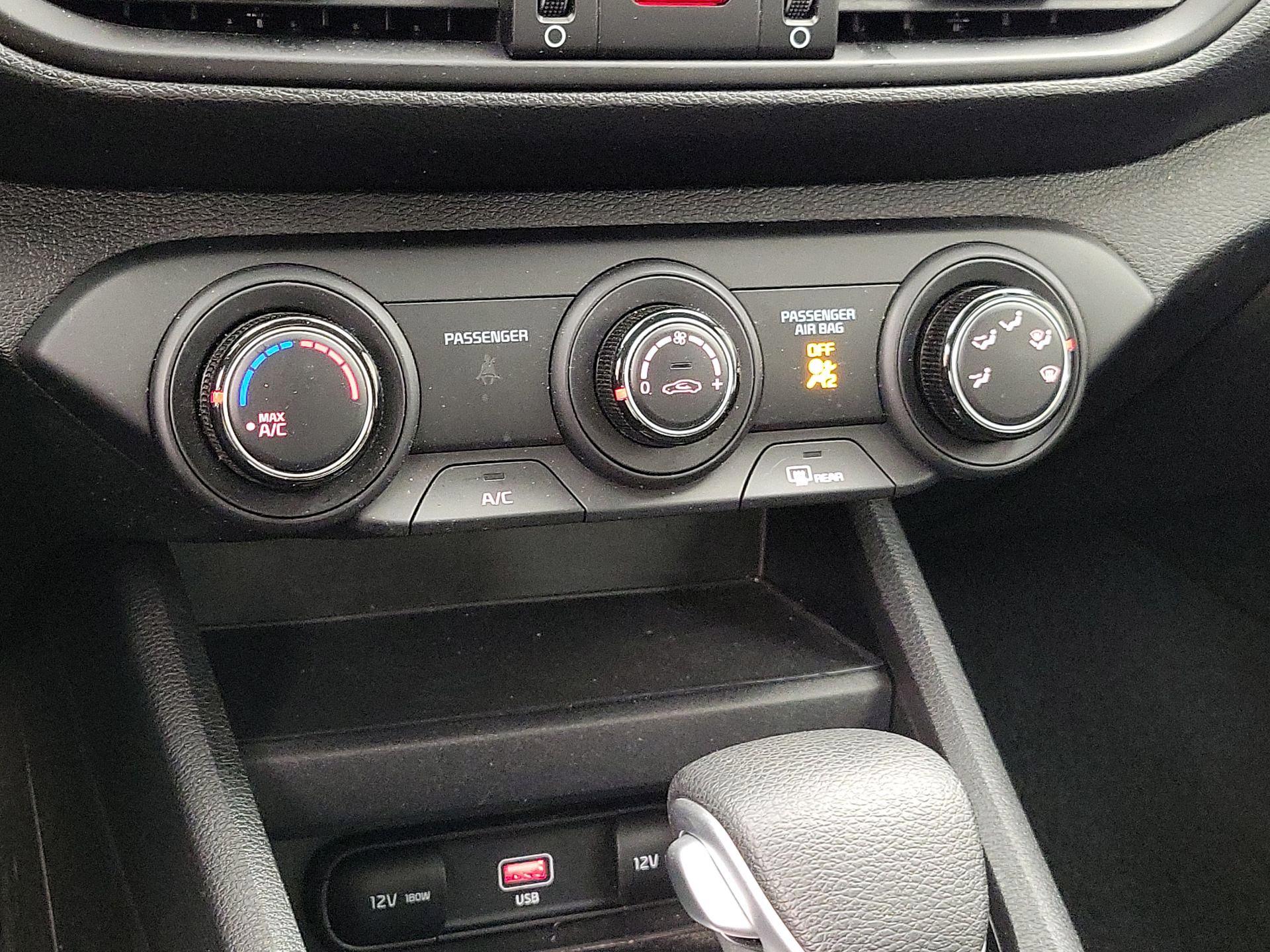 Thumbnail: 2023 Kia Forte - 16