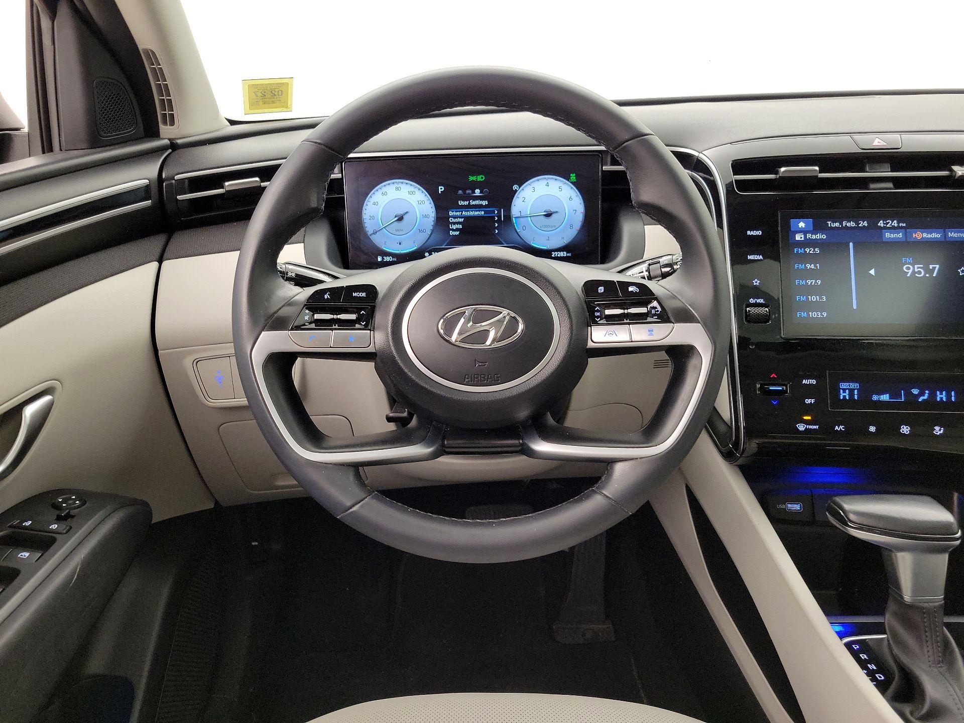 Thumbnail: 2023 Hyundai Tucson - 10