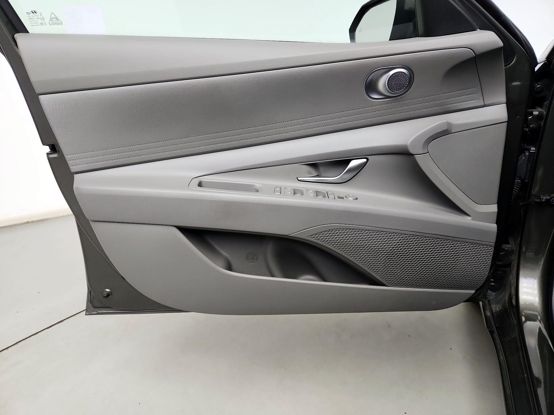 Thumbnail: 2024 Hyundai Elantra - 12