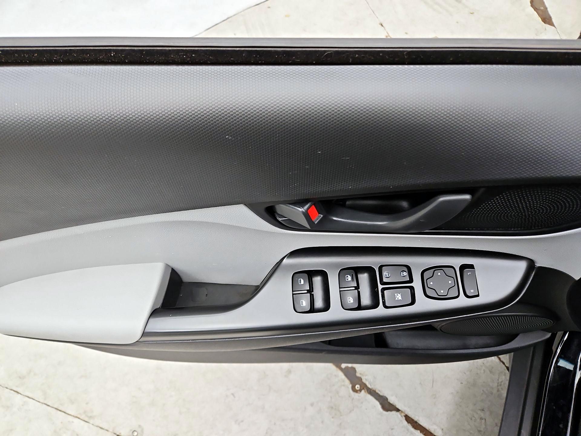 Thumbnail: 2023 Hyundai Kona - 12