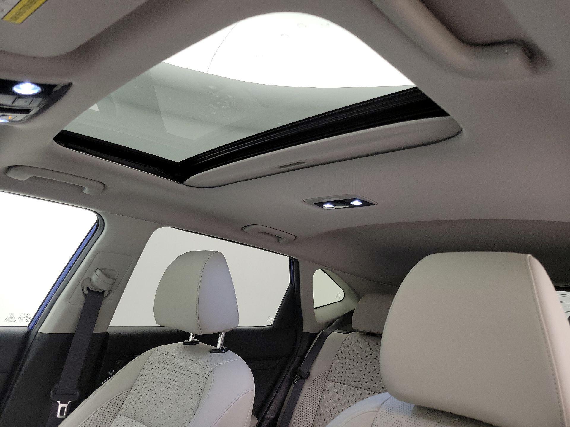 Thumbnail: 2023 Kia Seltos - 20