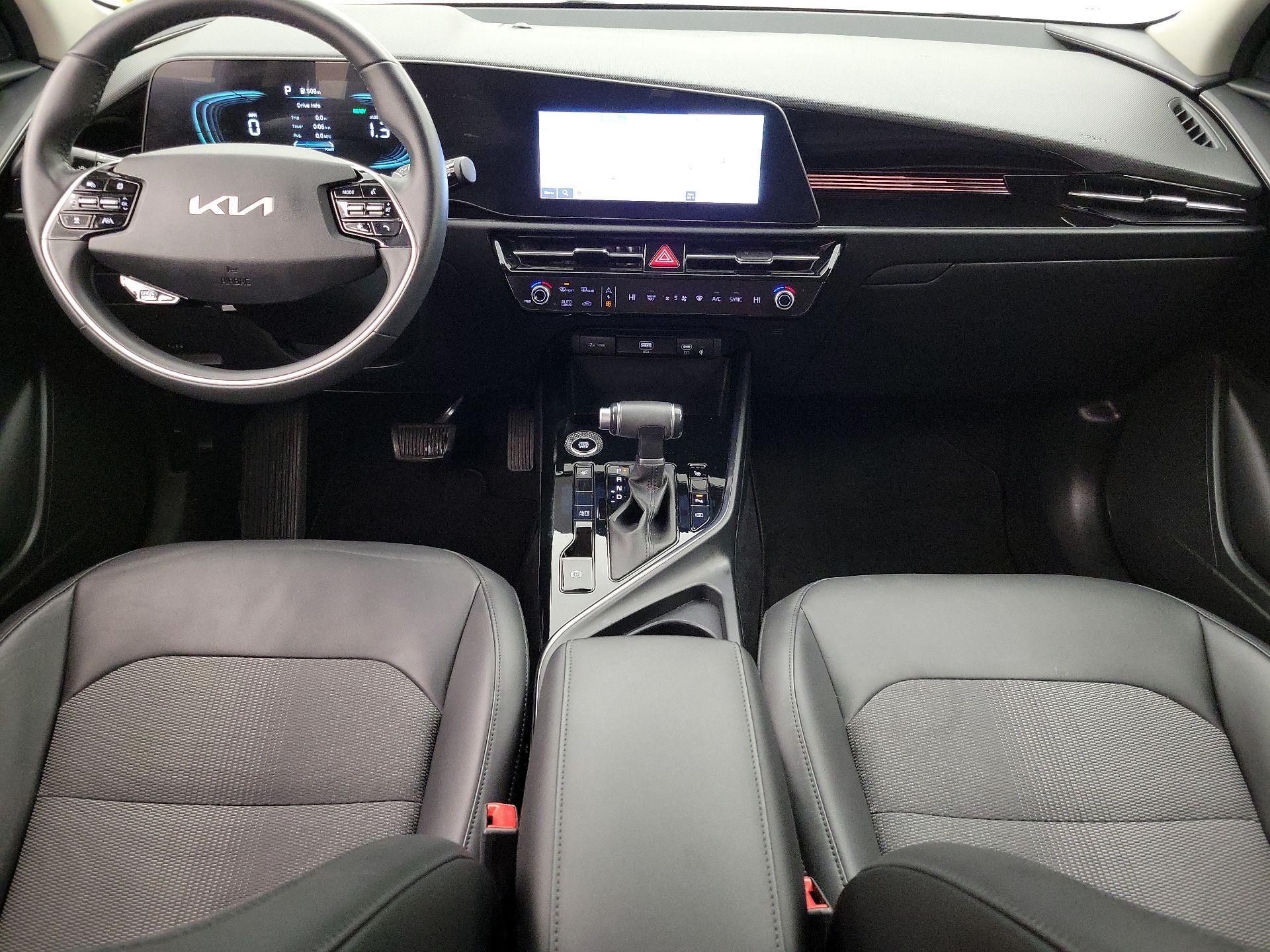 Thumbnail: 2023 Kia Niro - 9