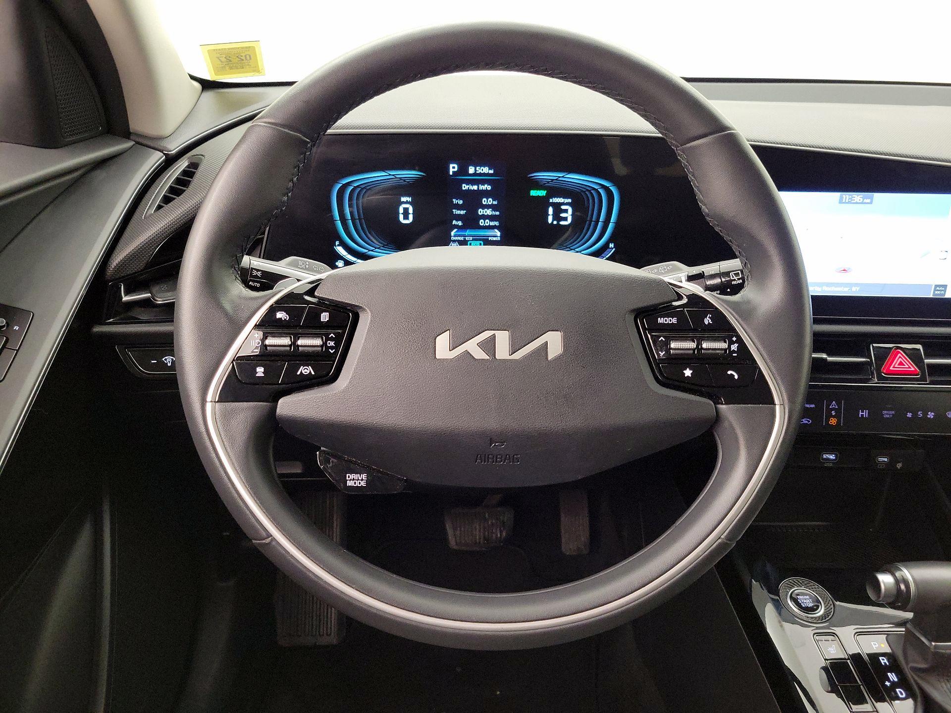 Thumbnail: 2023 Kia Niro - 10