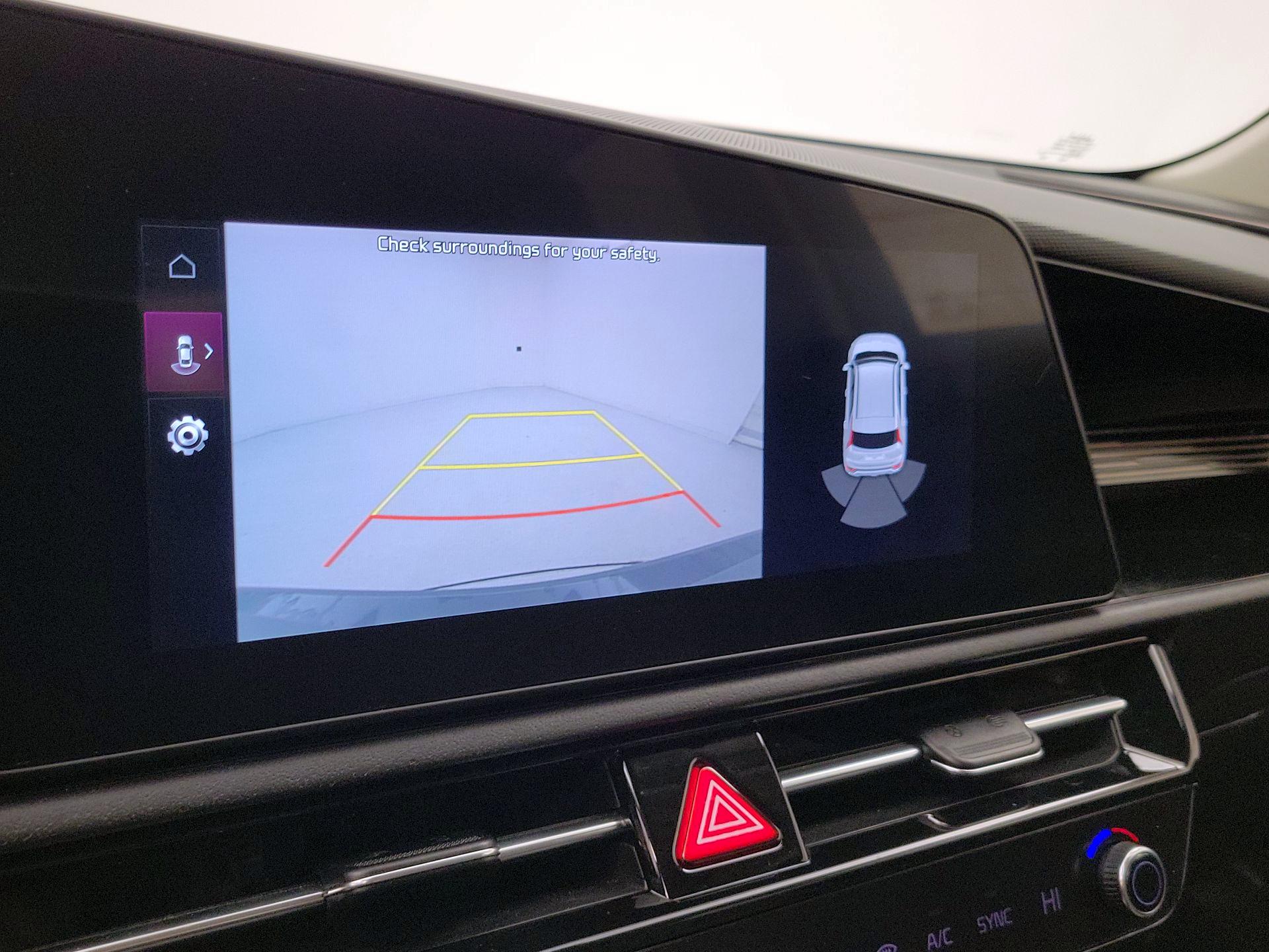 Thumbnail: 2023 Kia Niro - 15