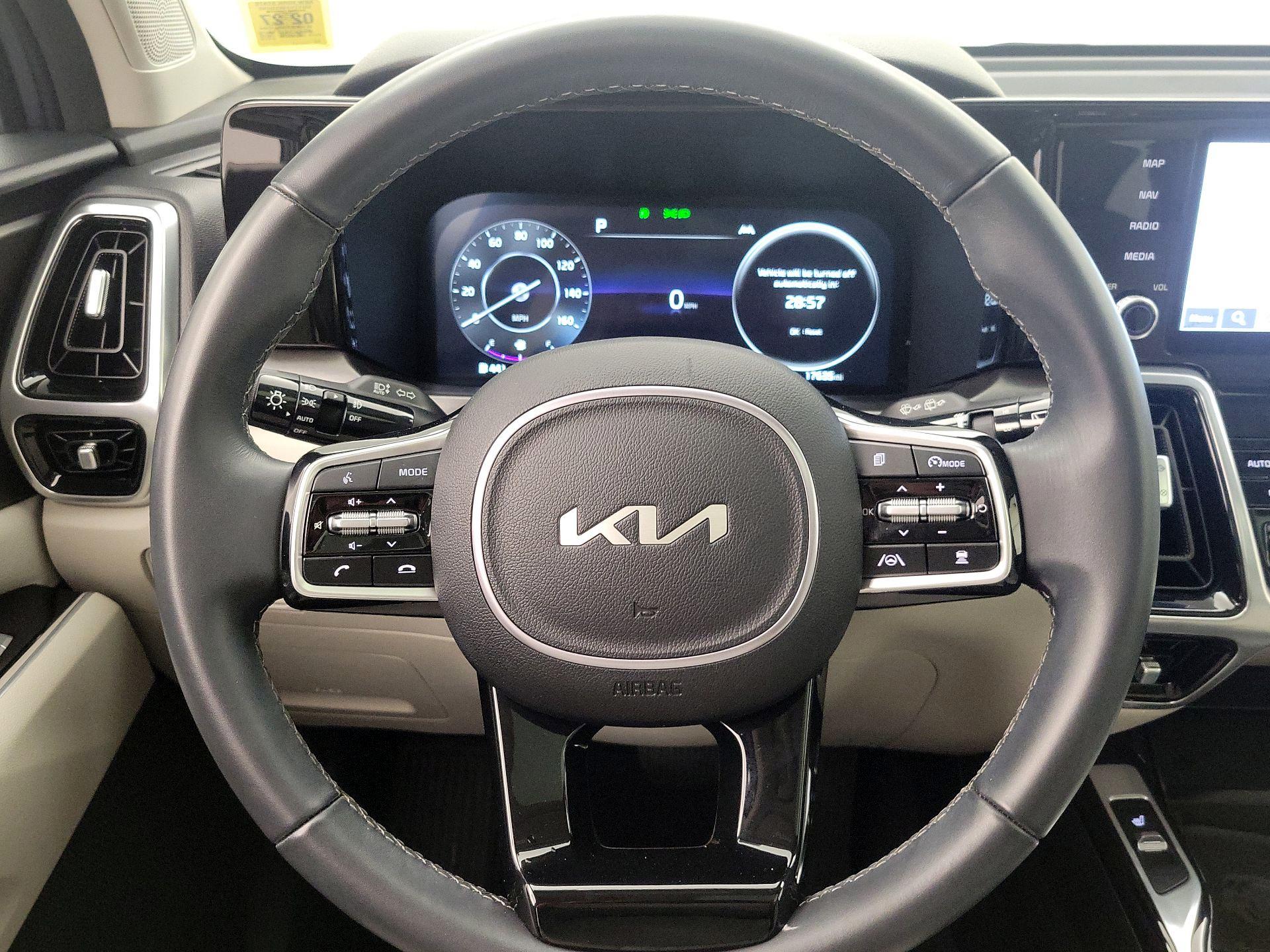 Thumbnail: 2023 Kia Sorento - 10