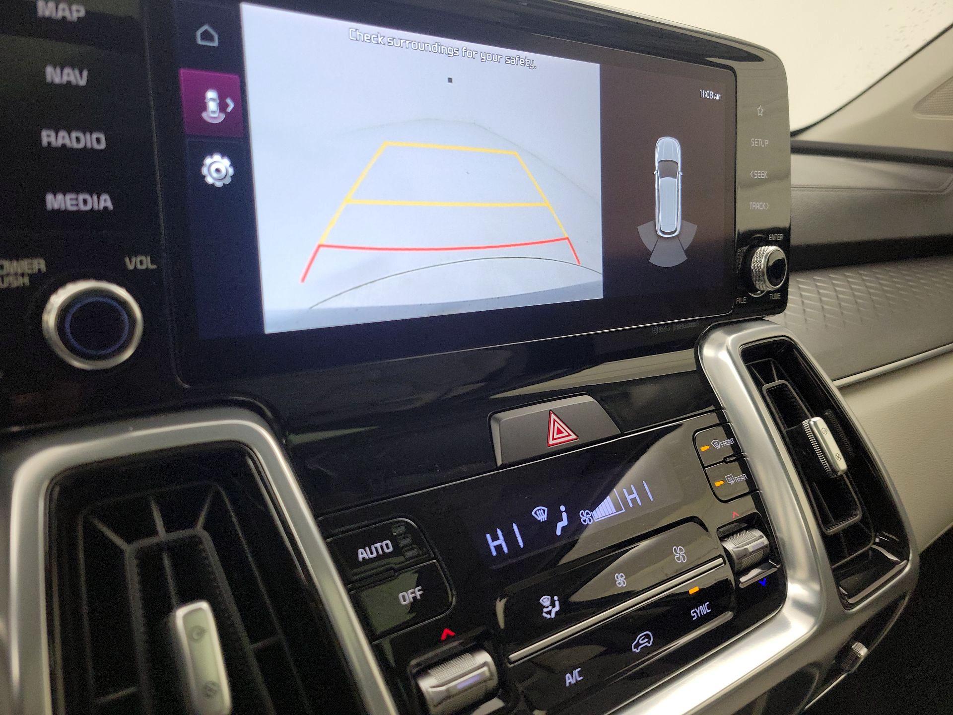 Thumbnail: 2023 Kia Sorento - 15