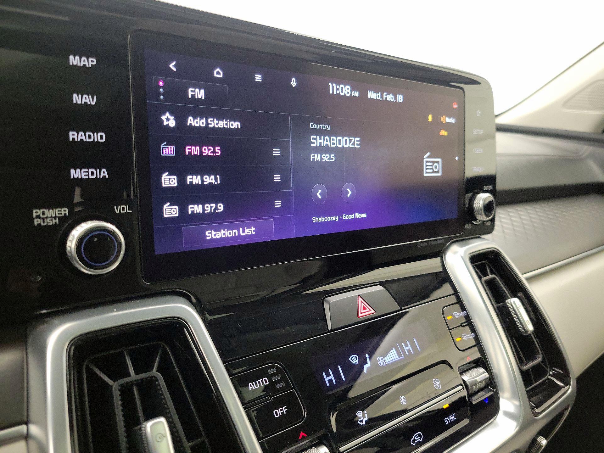 Thumbnail: 2023 Kia Sorento - 16