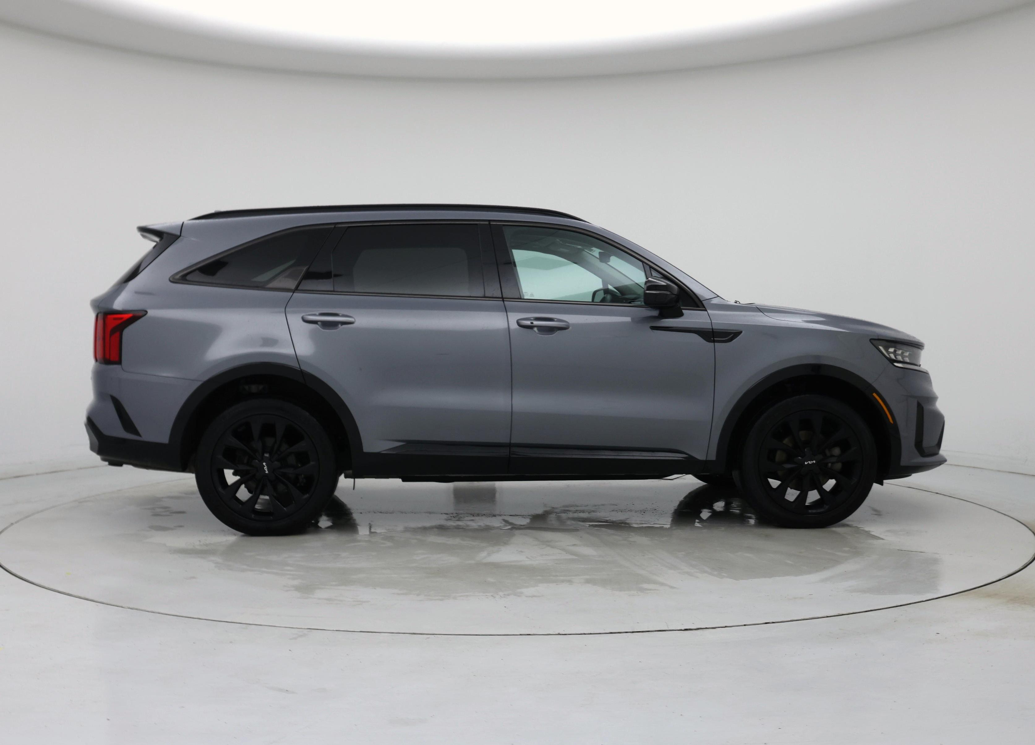 Thumbnail: 2023 Kia Sorento - 7