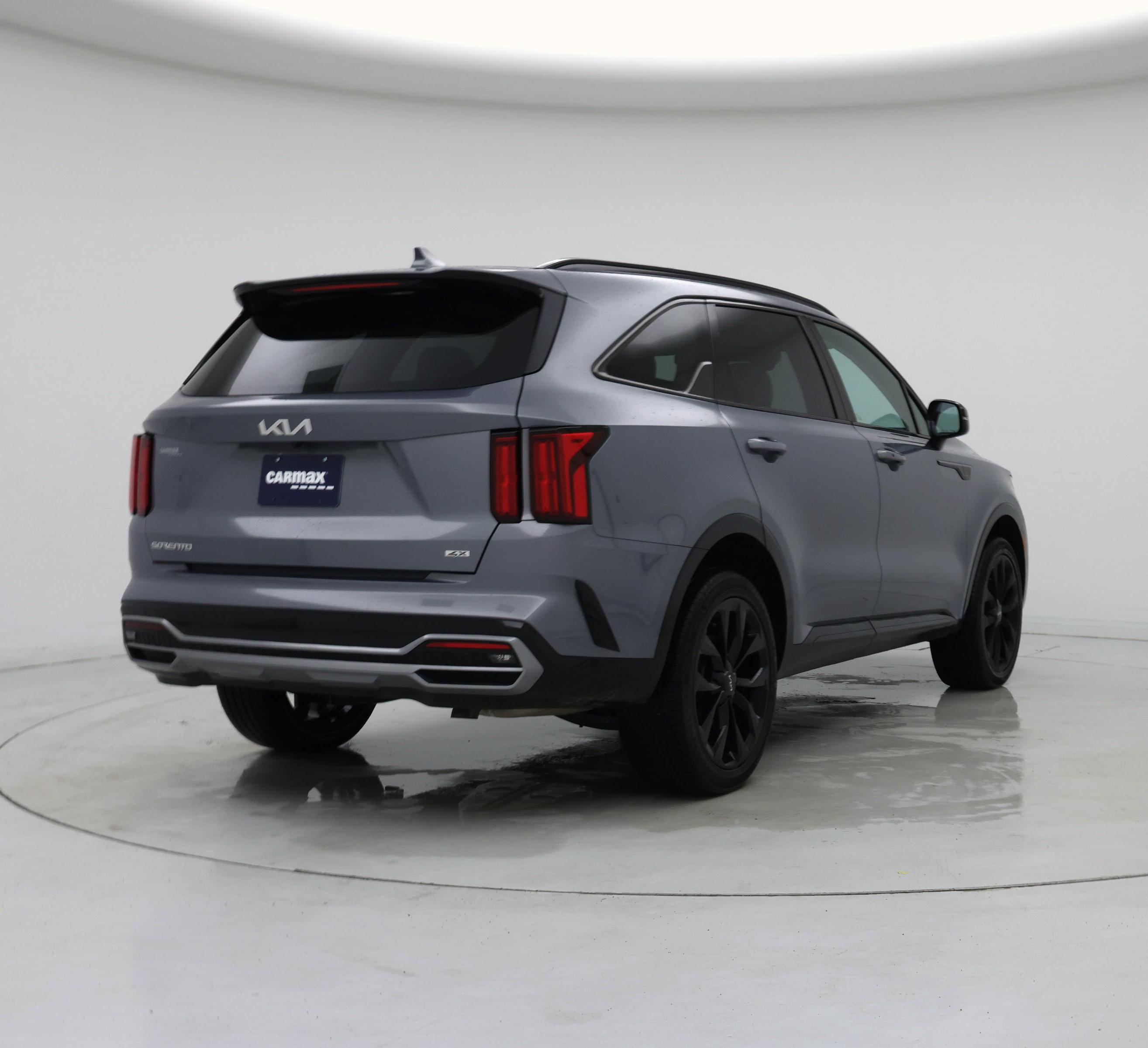 Thumbnail: 2023 Kia Sorento - 8