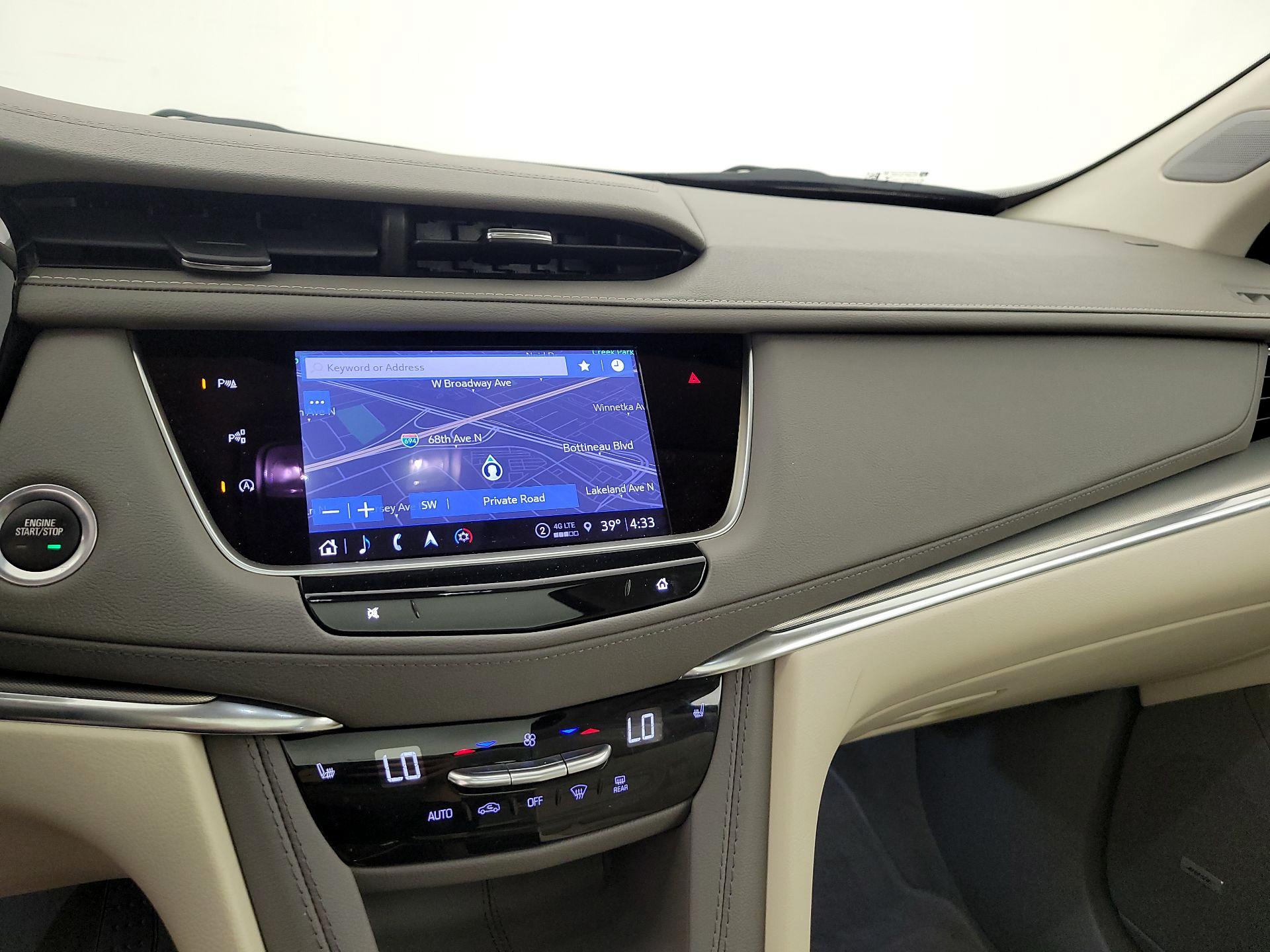 Thumbnail: 2023 Cadillac XT5 - 14