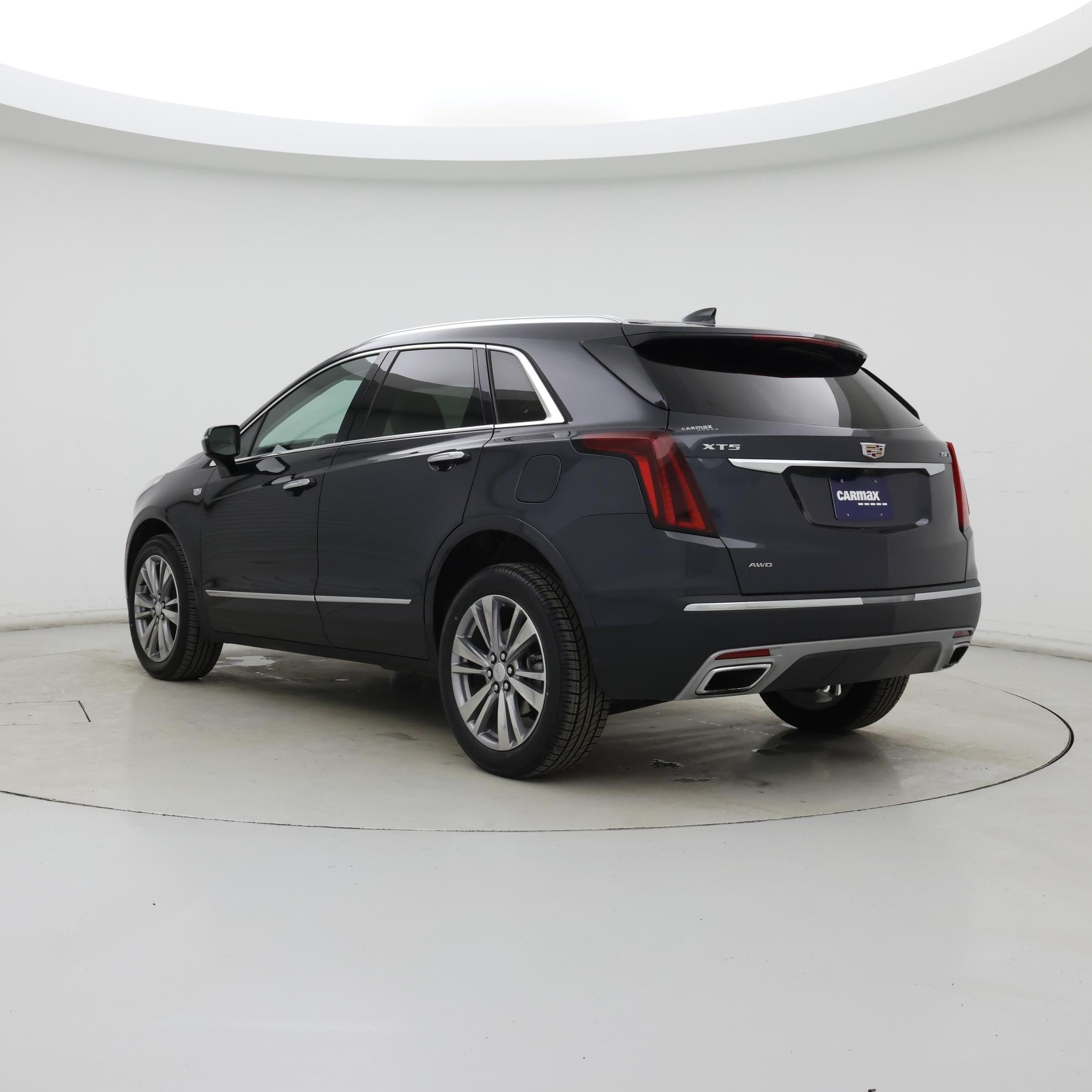 Thumbnail: 2023 Cadillac XT5 - 2