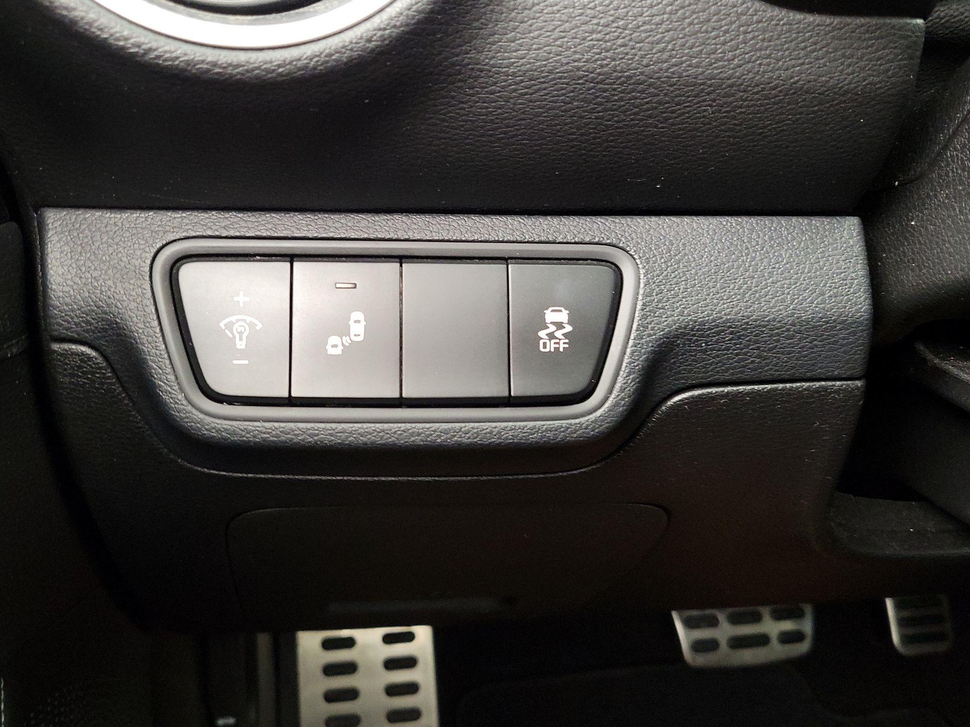 Thumbnail: 2023 Kia Forte - 13